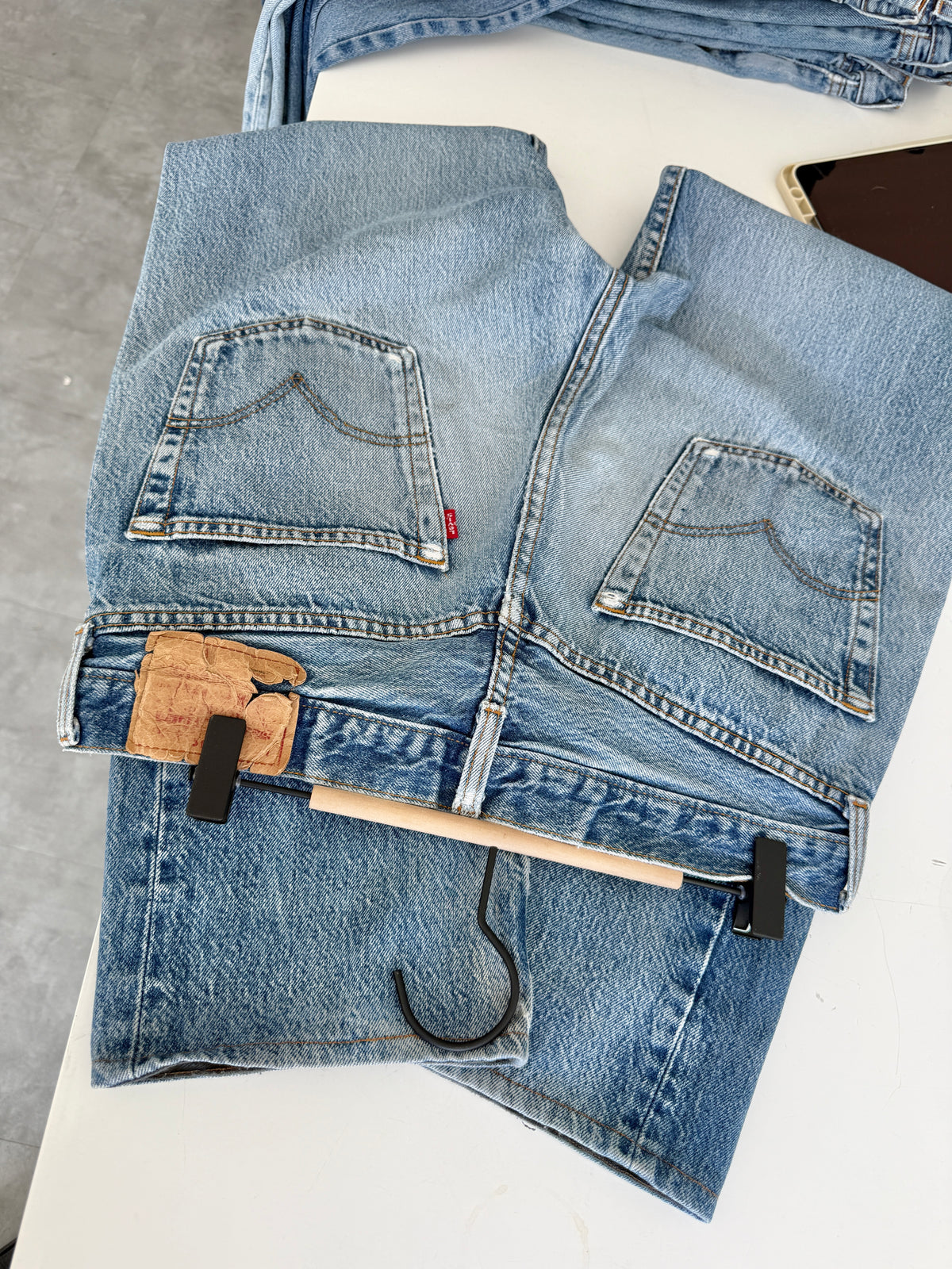 W32 L30 vintage Levis 501s 31/32” measured medium light blue fade 501s 80s
