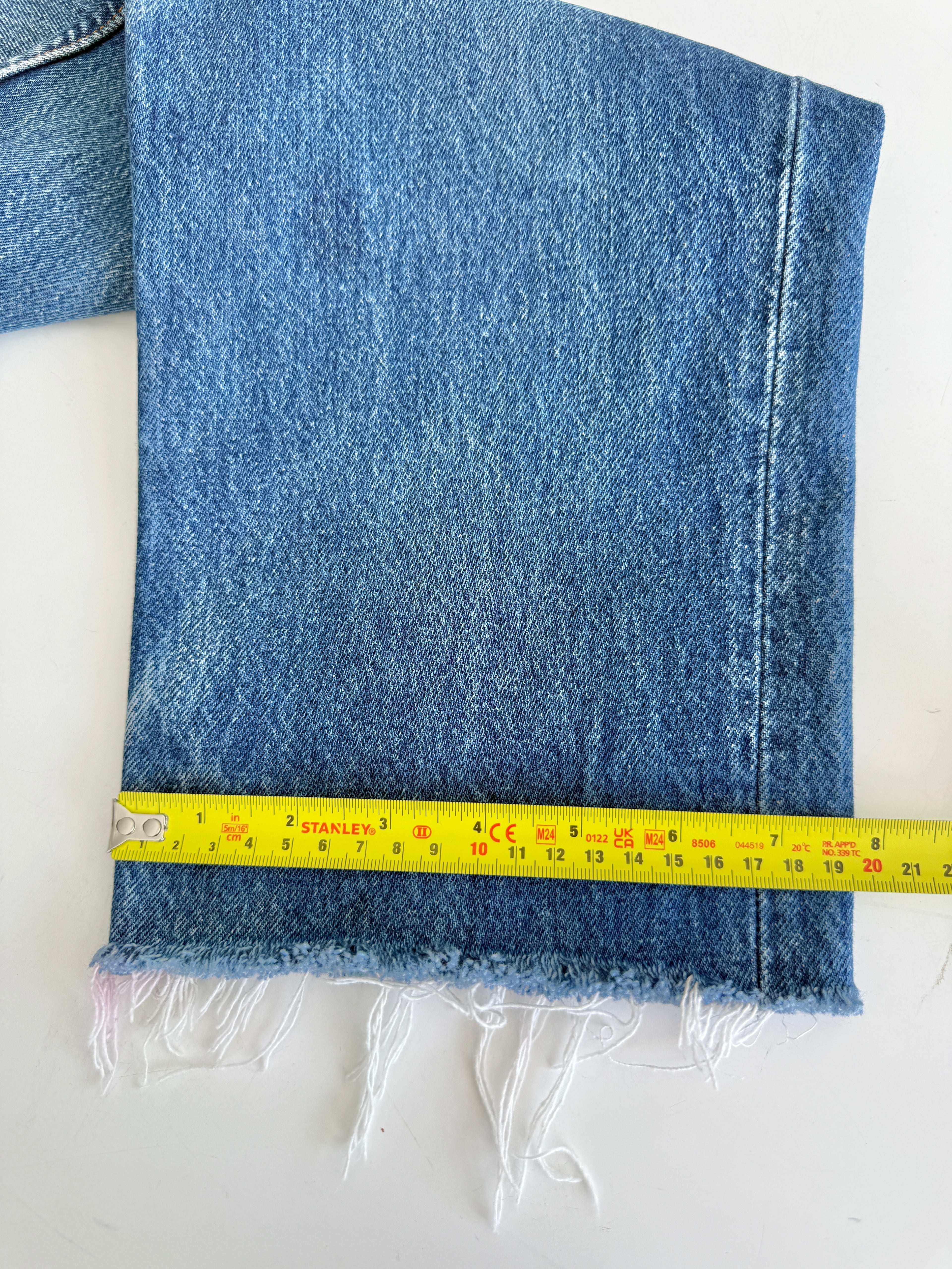 W28 L26 vintage Levis 501s 28” dark raw blue faded blue Levi’s 501 student fit early 90s