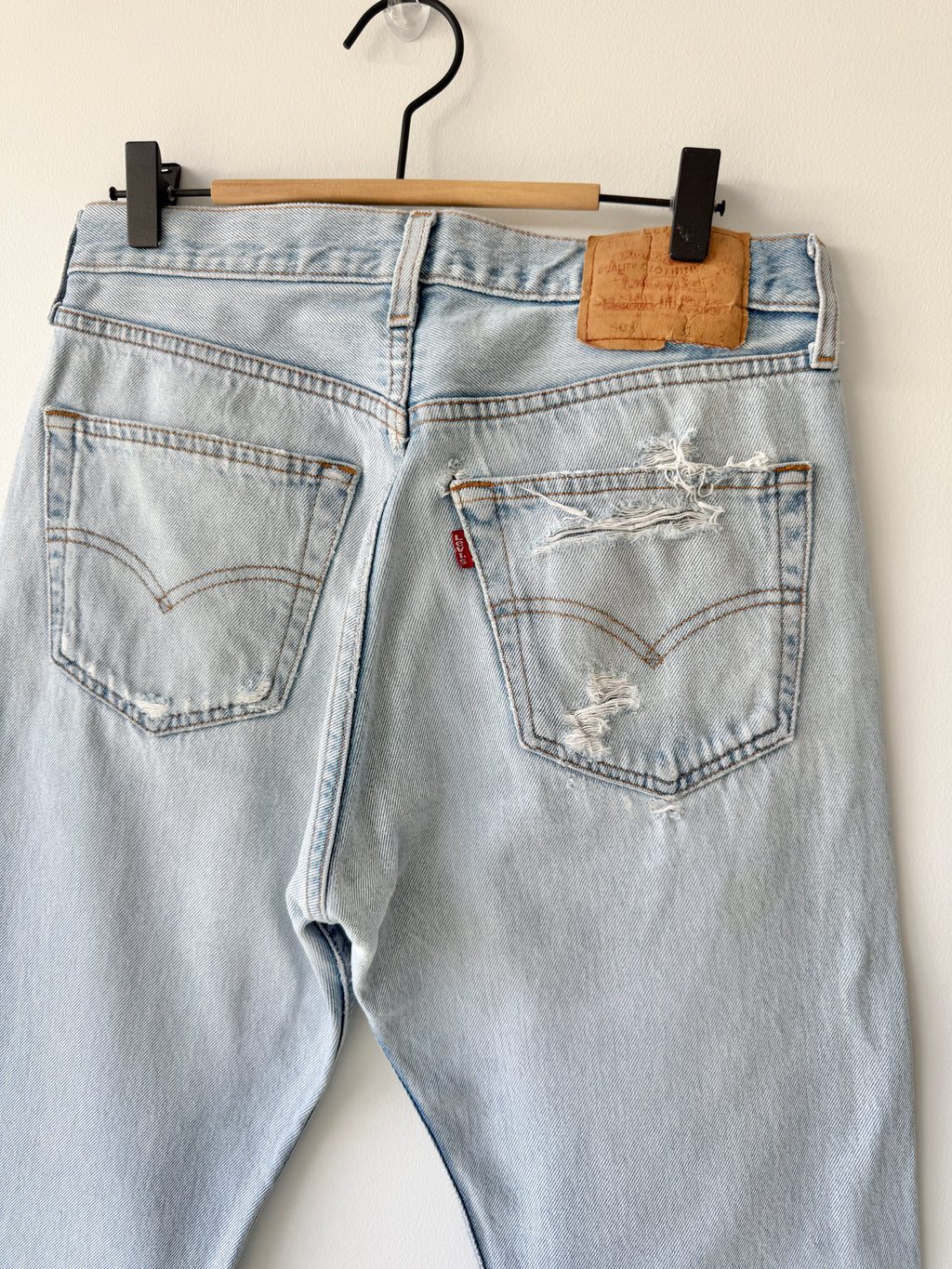 W30 L31 vintage Levis 501 29/30” light blue Levi’s 501s destroyed but beautiful denim