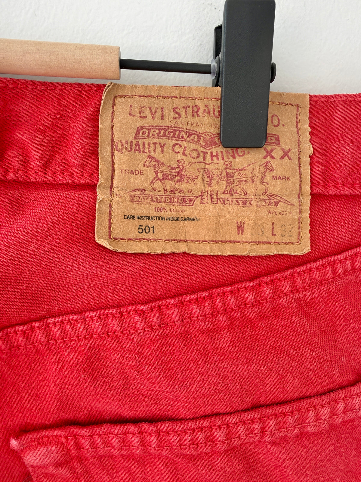 W31 L32 vintage Levis 501s 30/31” measured red denim 90s USA 501s