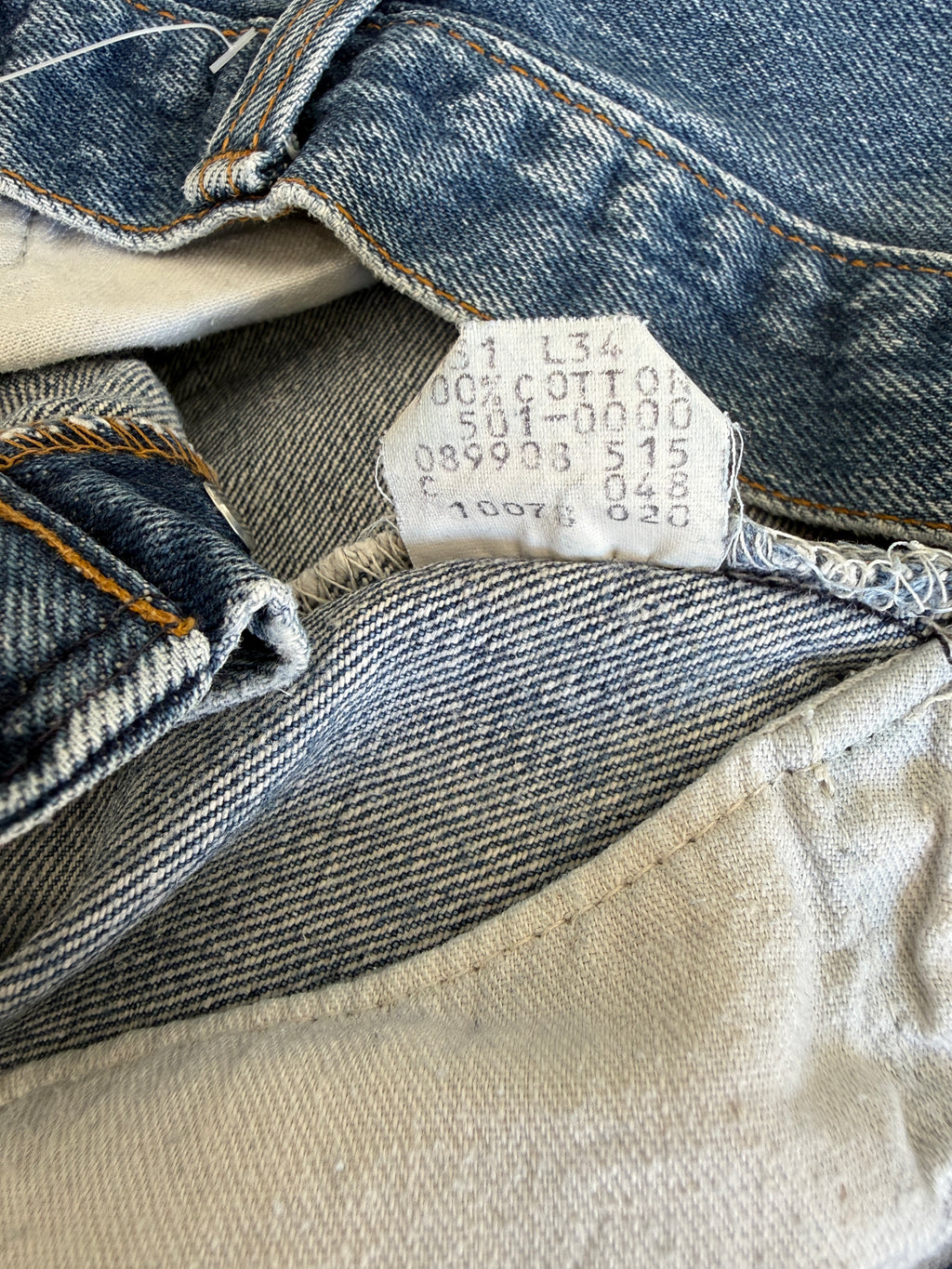 Soft W28 L30 vintage Levis 501s 27/28” measured light blue faded 80s USA 501s