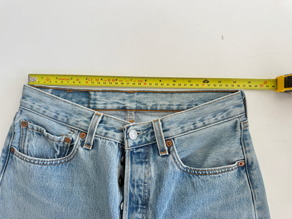 W29 L30 vintage Levis 501 28-29”measured light blue 90s USA 501s