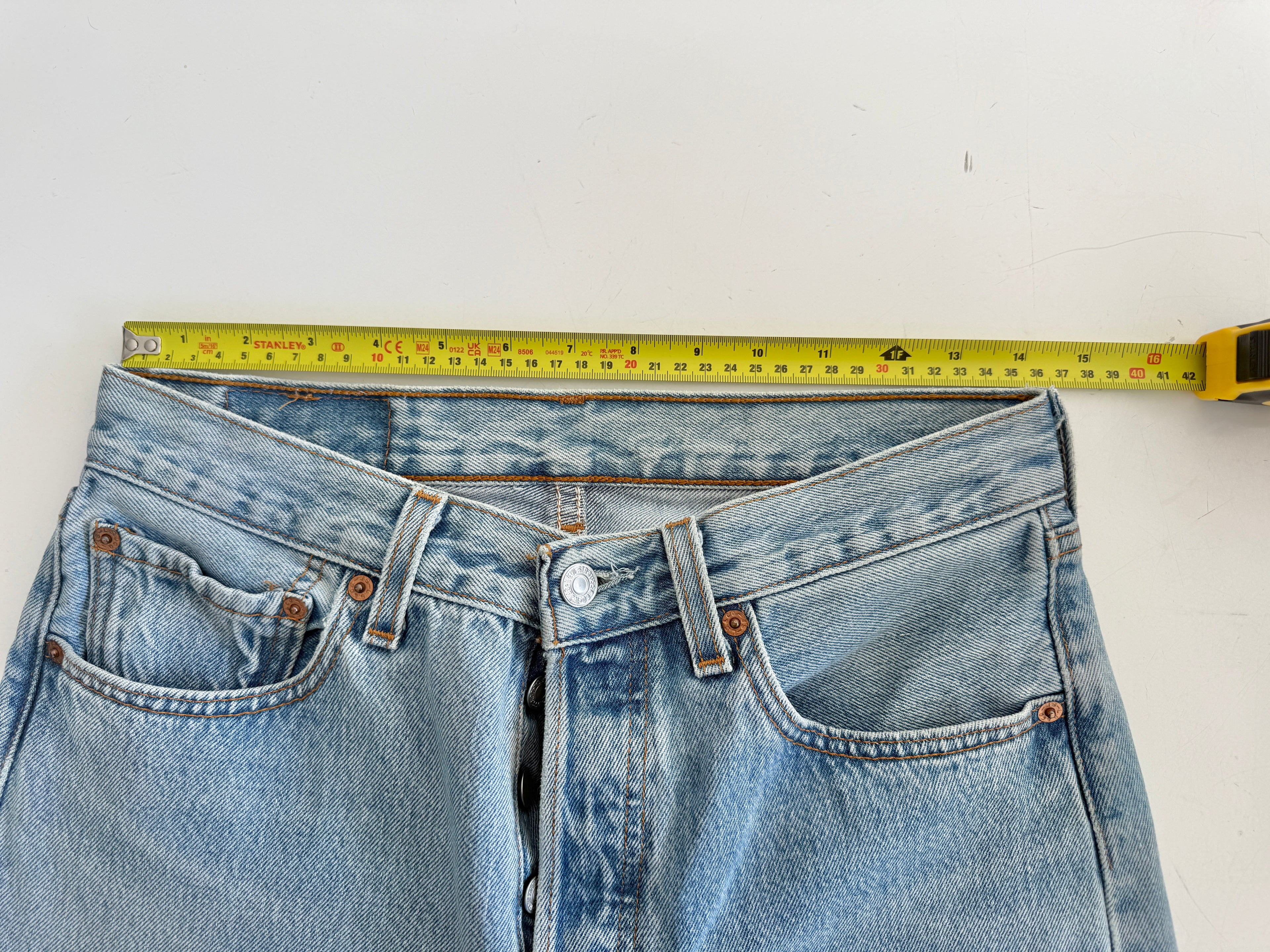 W29 L30 vintage Levis 501 28-29”measured light blue 90s USA 501s