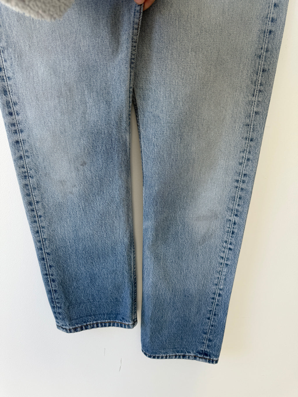 W25 L29 vintage Levis 501 24-25” measured “for women” light blue denim USA y2k