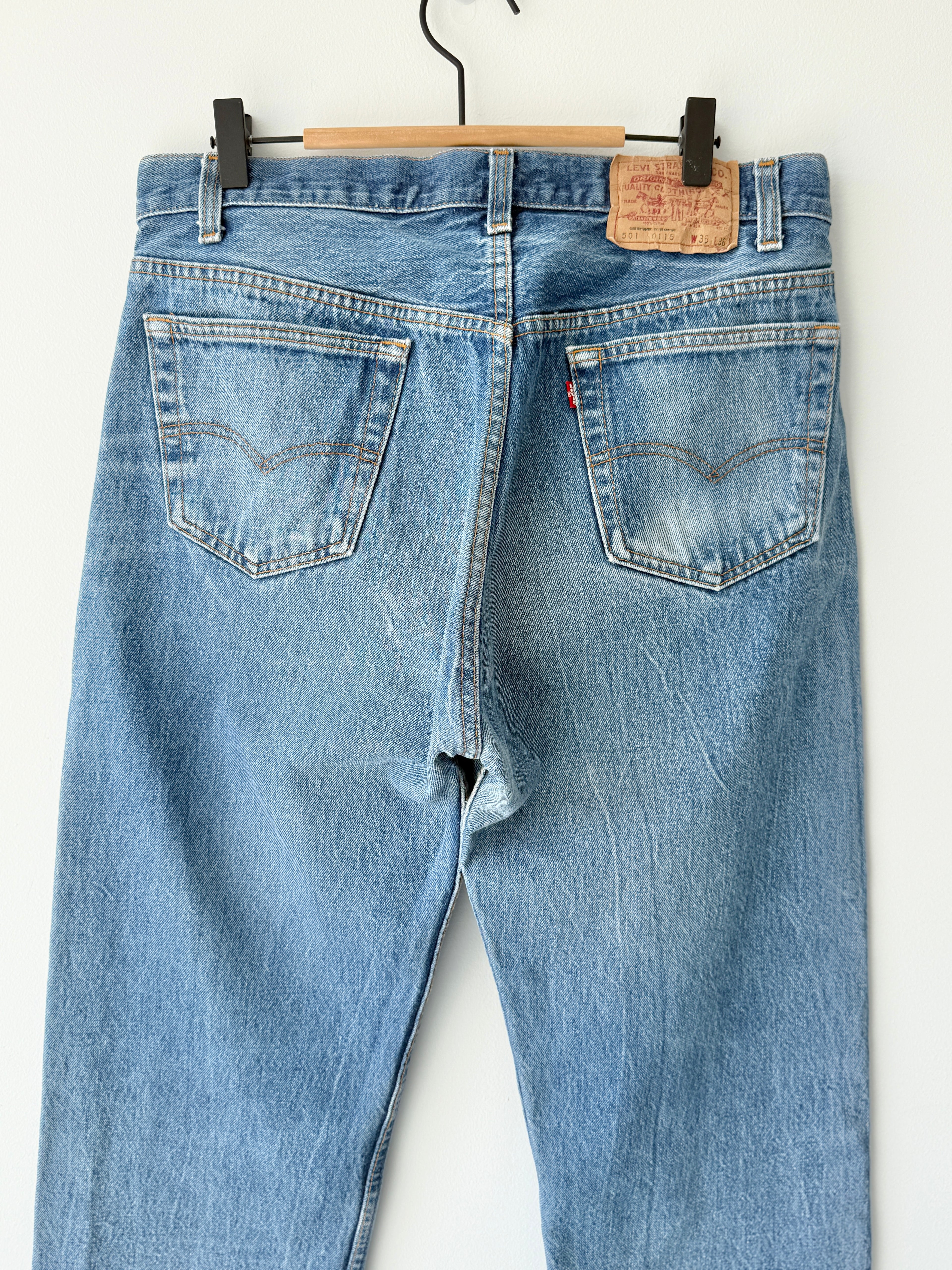 W33 L29 vintage Levis 501 32/33” dark blue faded Levi’s 501s USA 80s