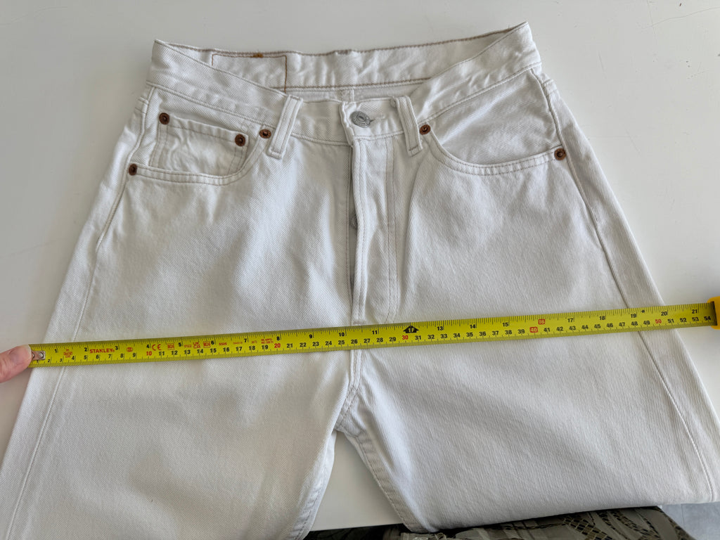 W25 L31 vintage Levis 501 25” measured waist white Y2K 501s