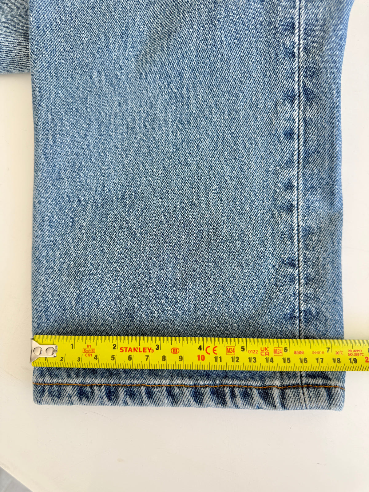 W29 L33vintage Levis 501s 28/29” measured medium fade blue Y2K 501s