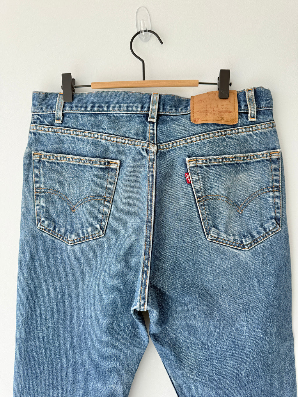 W34 L29 vintage Levis 505 32/34” measured waist dark faded USA 90s 505s