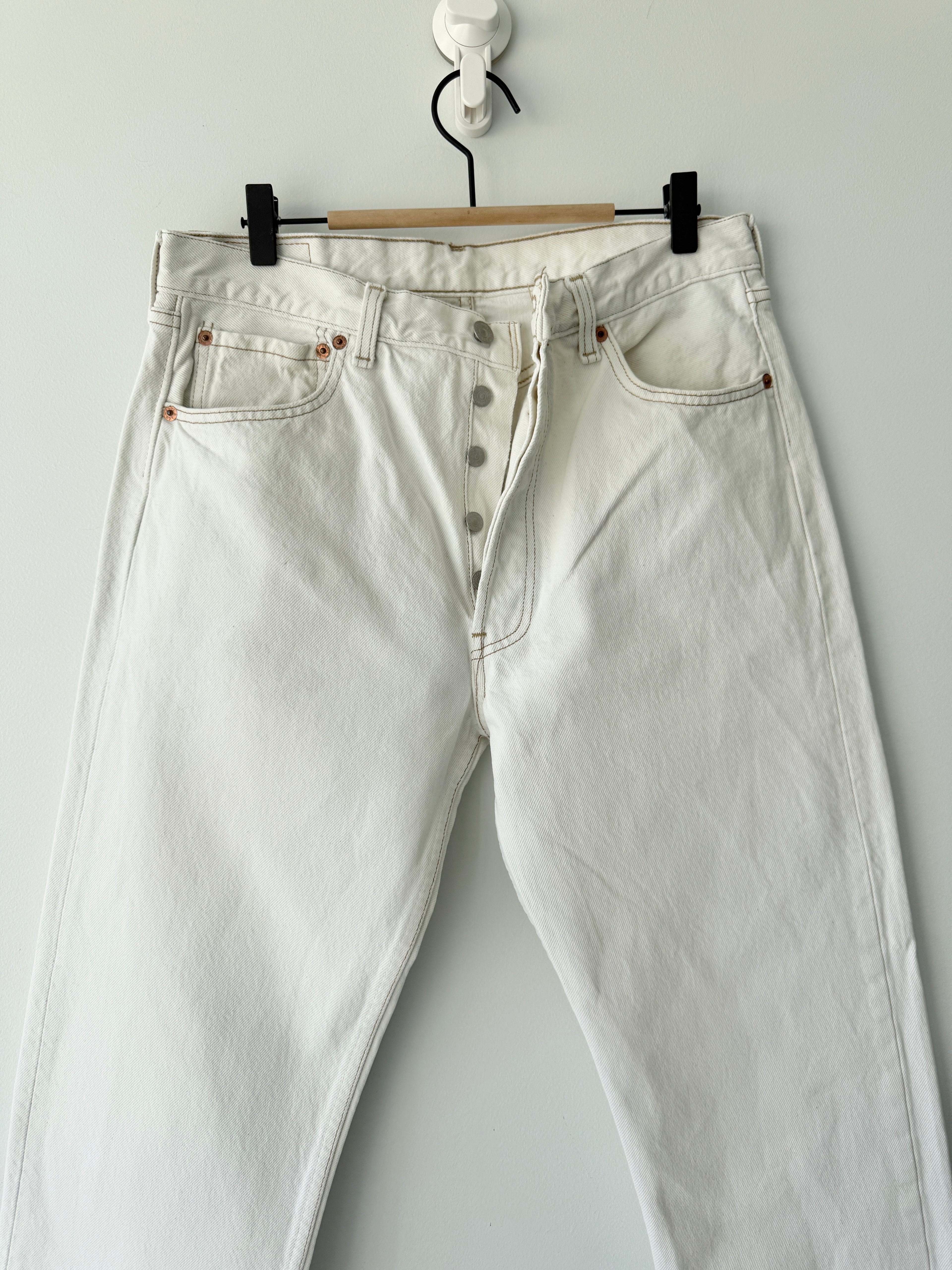 W31 L30 vintage Levis 501 30/31” measured white denim 90s Levi’s 501s