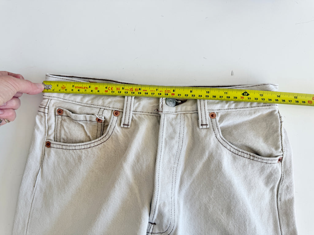 W27 L34 vintage Levis 501s 26/27” measured beige 501s 90s USA