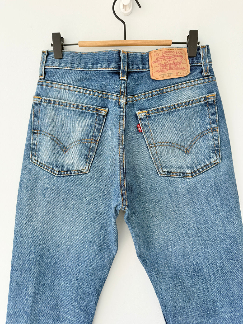 W26 L28 vintage Levis 517 26” measured dark faded blue denim Y2K Levi’s 517s wallet mark