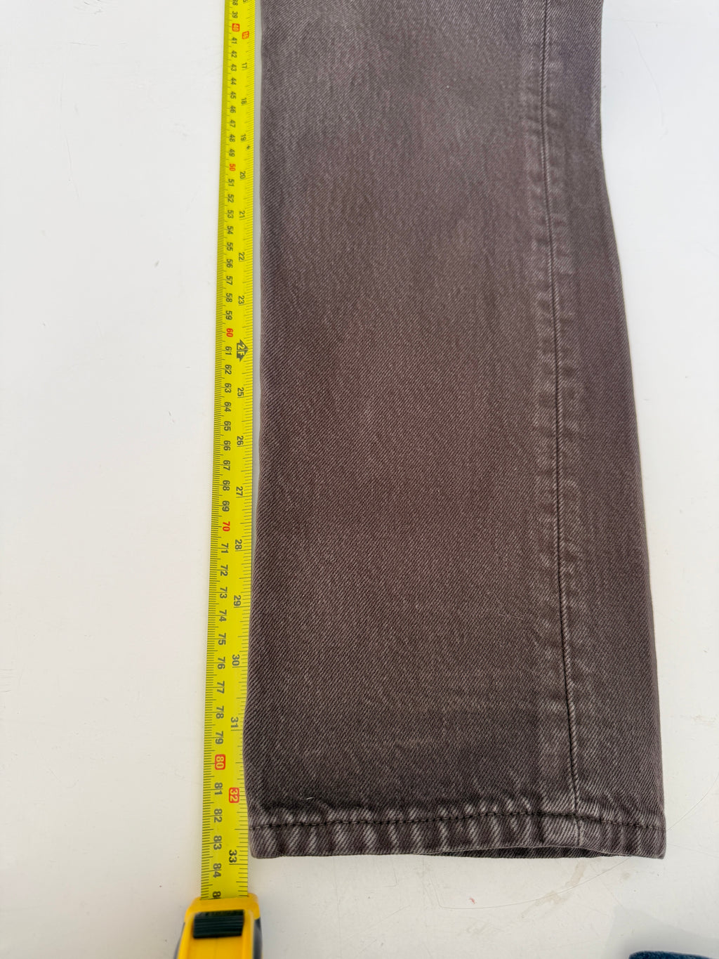 W25 L32 vintage Levis 501 25” measured brown 90s 501s