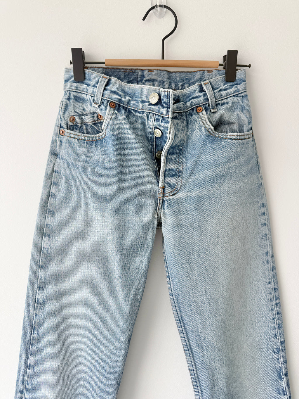 Soft W24 L28 vintage Levis 701s 23/24” measured waist light faded blue USA 80s 701s