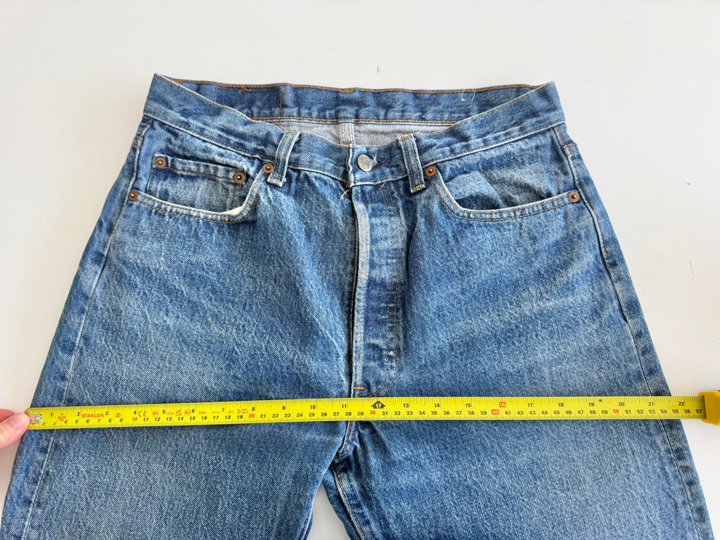 W30 L32 vintage Levis 501 29-30” measured dark blue faded blue 80s denim Levi’s 501s USA