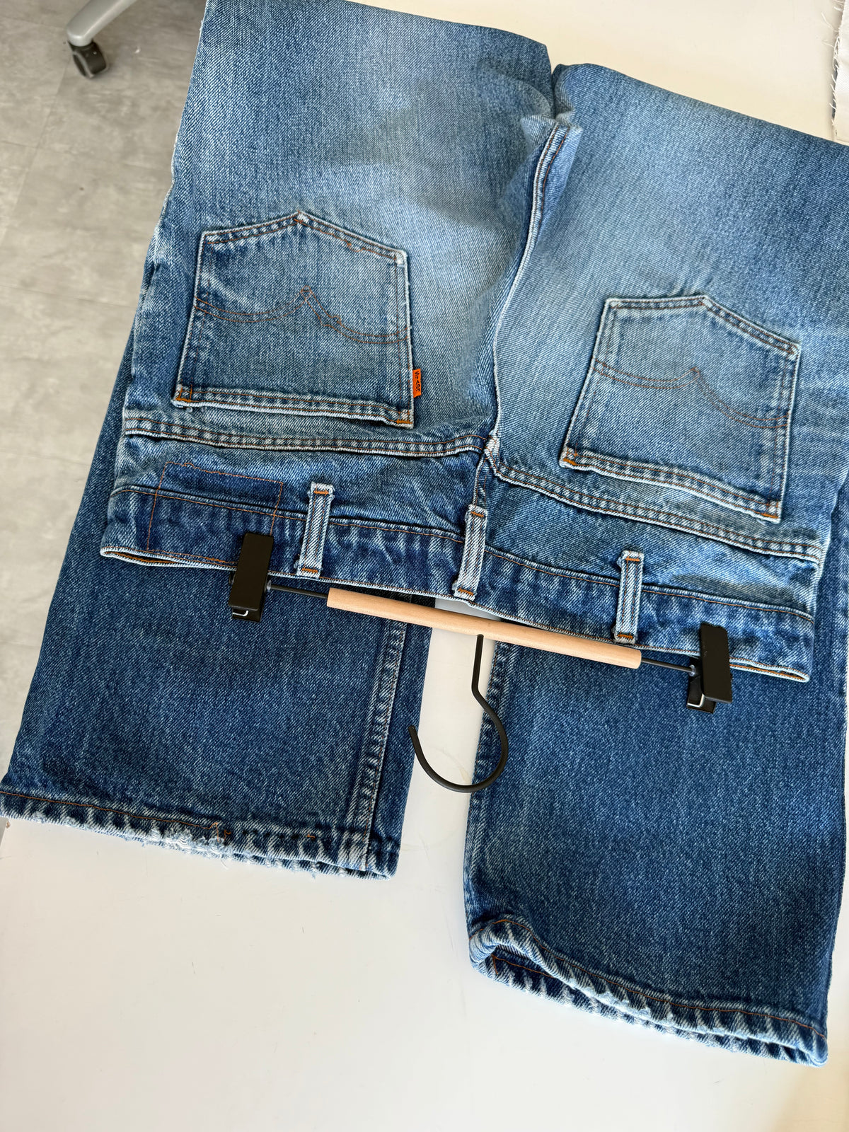 W33 L32 vintage Levis dark faded blue 32/33” measured waist late 80s levis orange tag