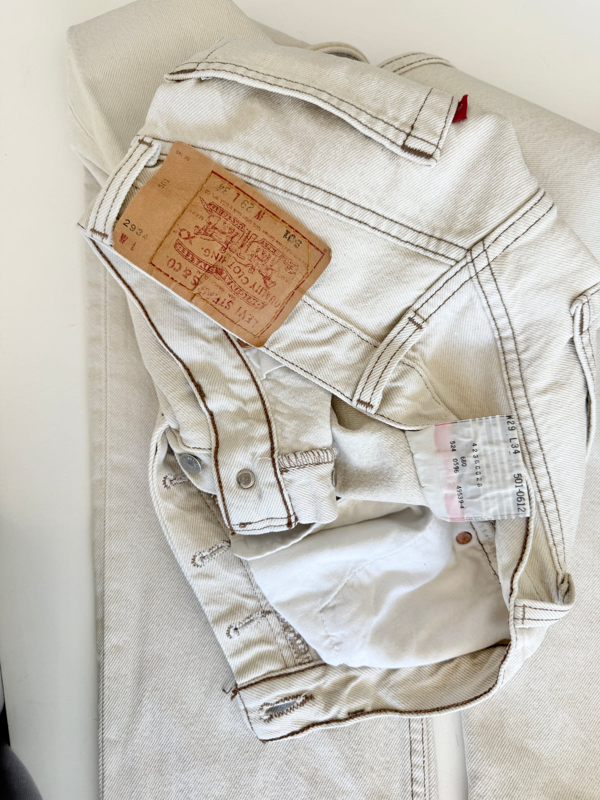 W27 L34 vintage Levis 501s 26/27” measured beige 501s 90s USA