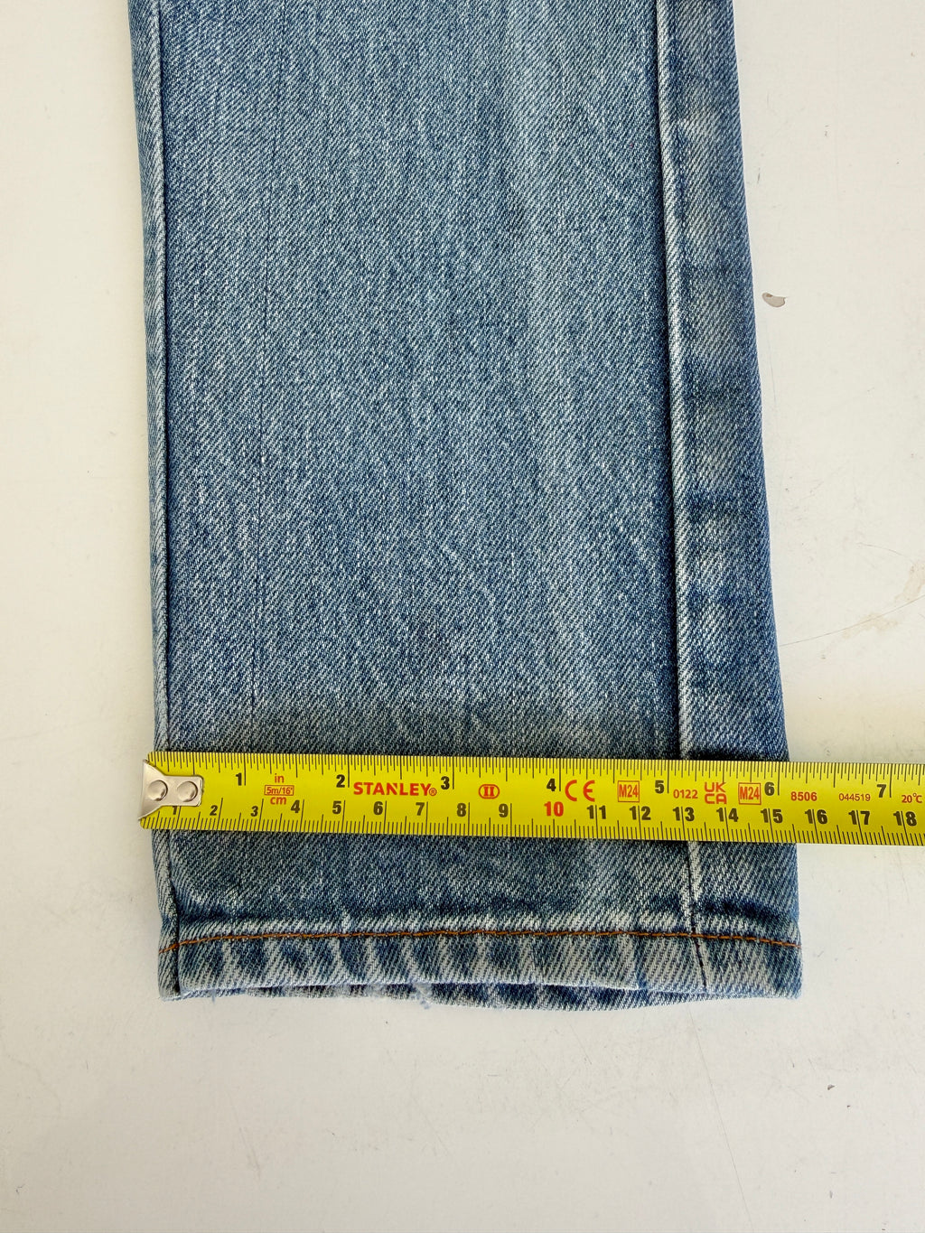 Re done - W25 L31 vintage Levis 501 24/25” measured whiskers medium blue 80s 501s