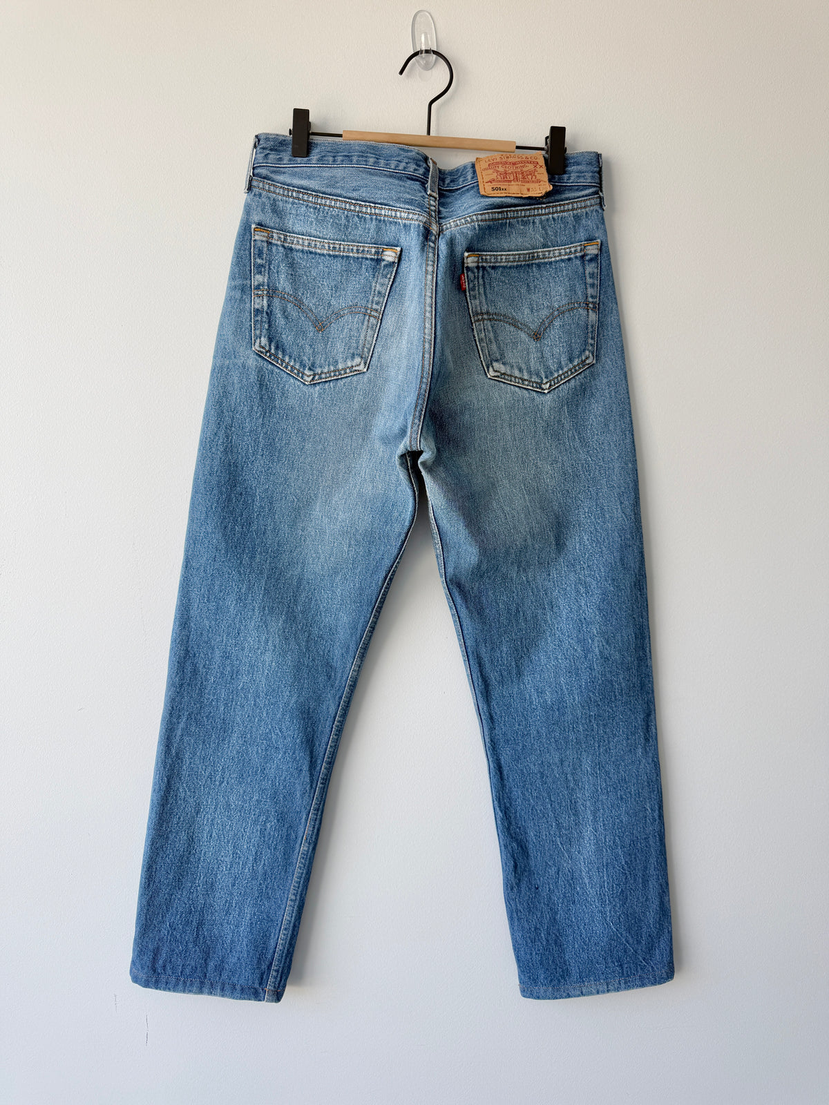 W31 L29 vintage Levis 501s 30/31” measured dark fade blue 90s 501s