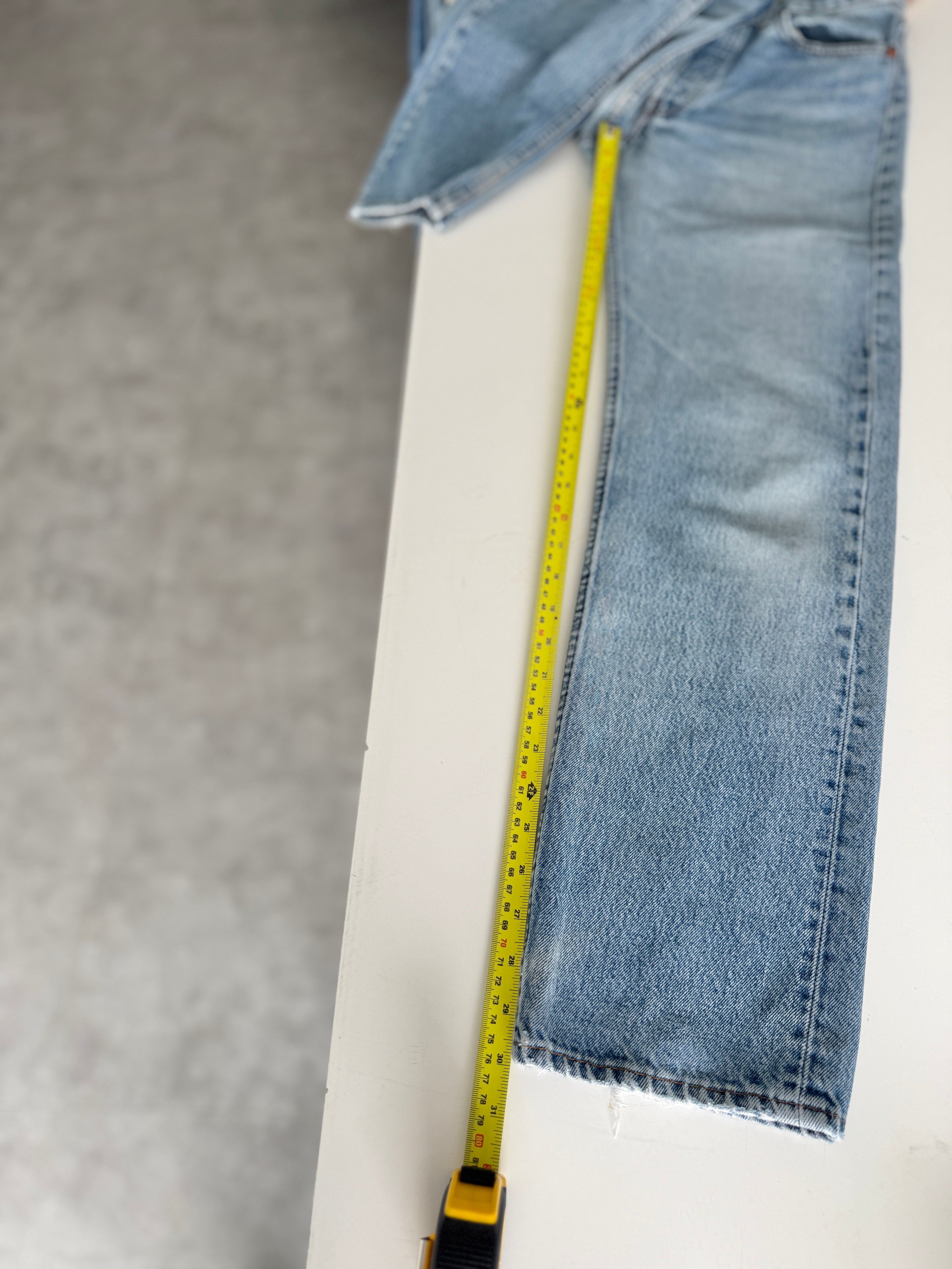 W28 L30 vintage Levis 501 27/28” measured medium light faded blue denim 80/90s Levi’s 501s