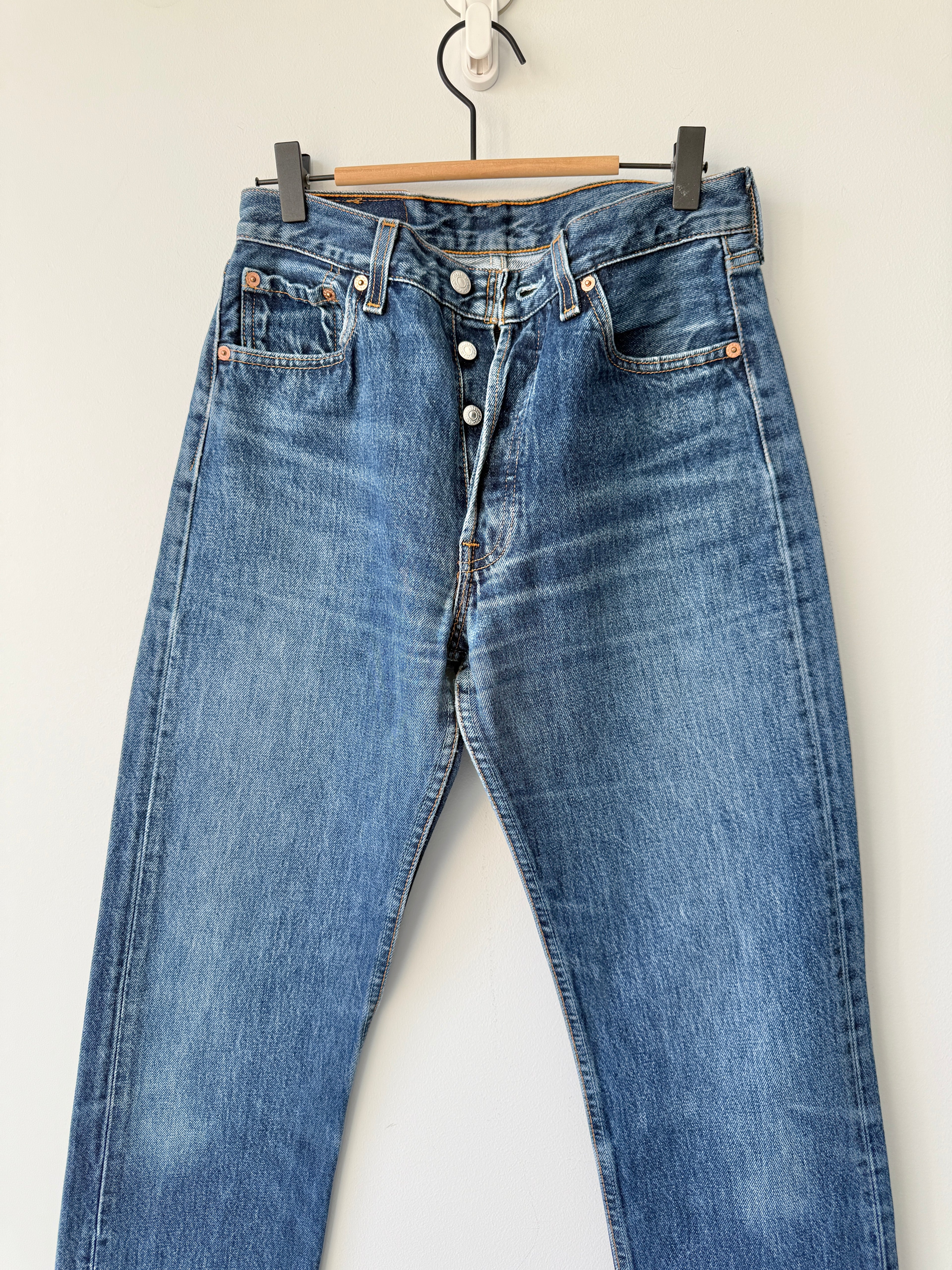 W27 L33 vintage Levis 501 26-27” dark f blue 90s Levi’s 501s USA