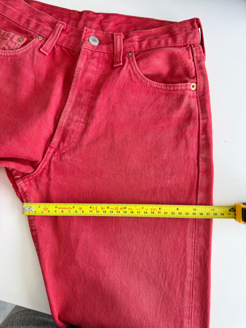Soft W27 L28 vintage Levis 501 red 26/27” measured waist 501s early 90s