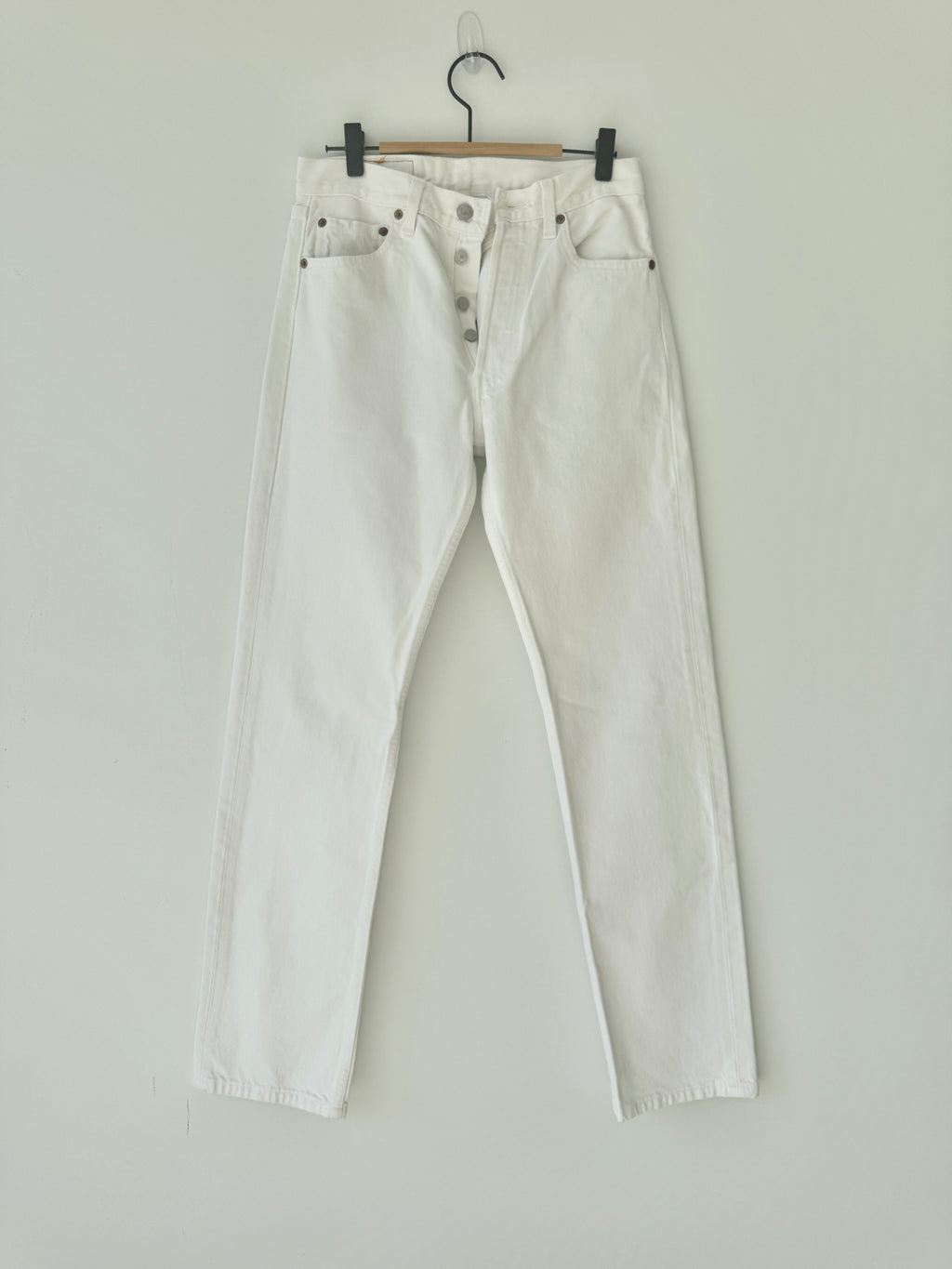 W27 L31 vintage Levis 501 26/27” measured waist white 501s 90s USA denim