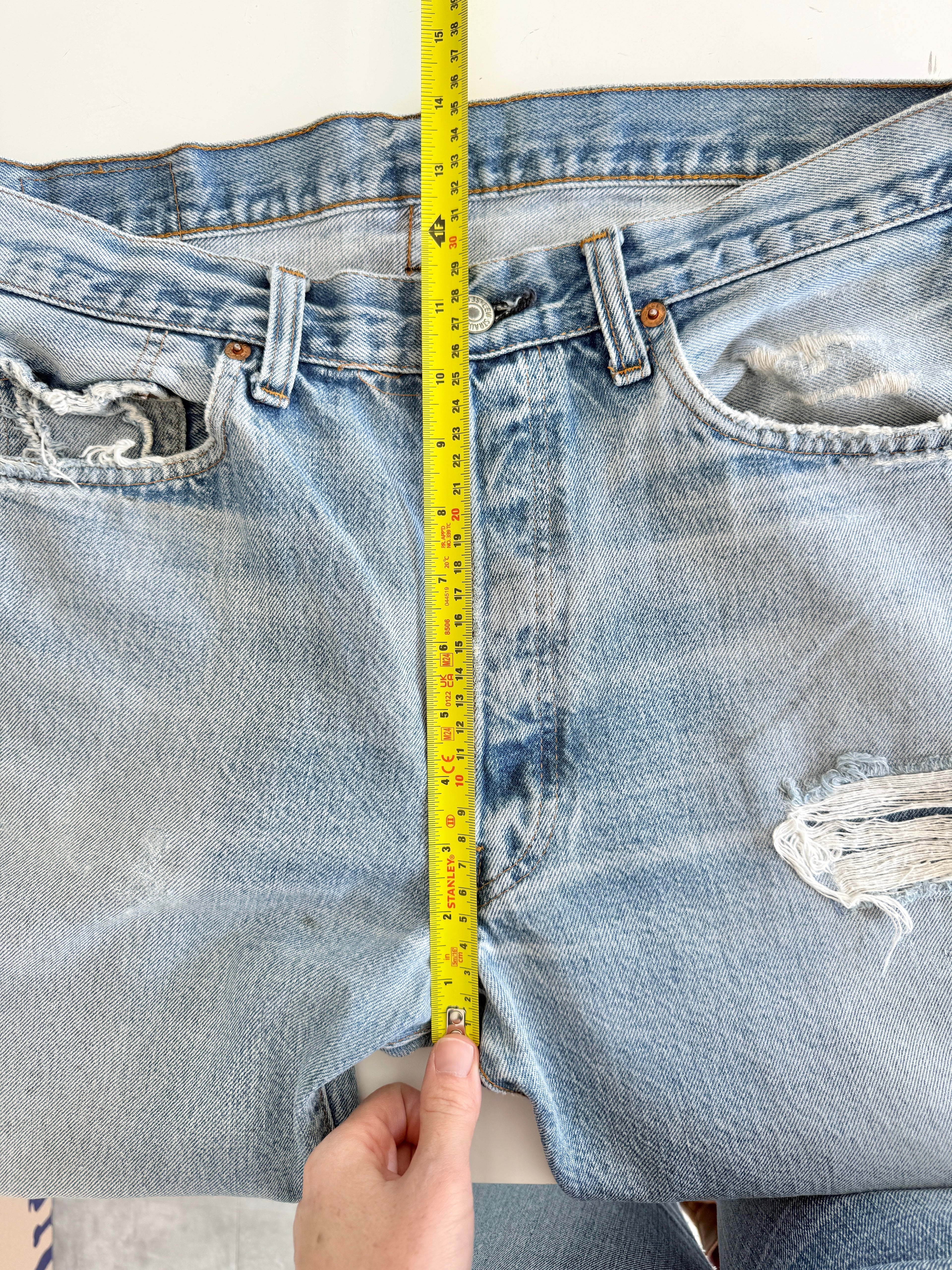 W32 L31 selvedge vintage Levis 501 31/32” measured light blue denim 70s Levi’s 501s USA