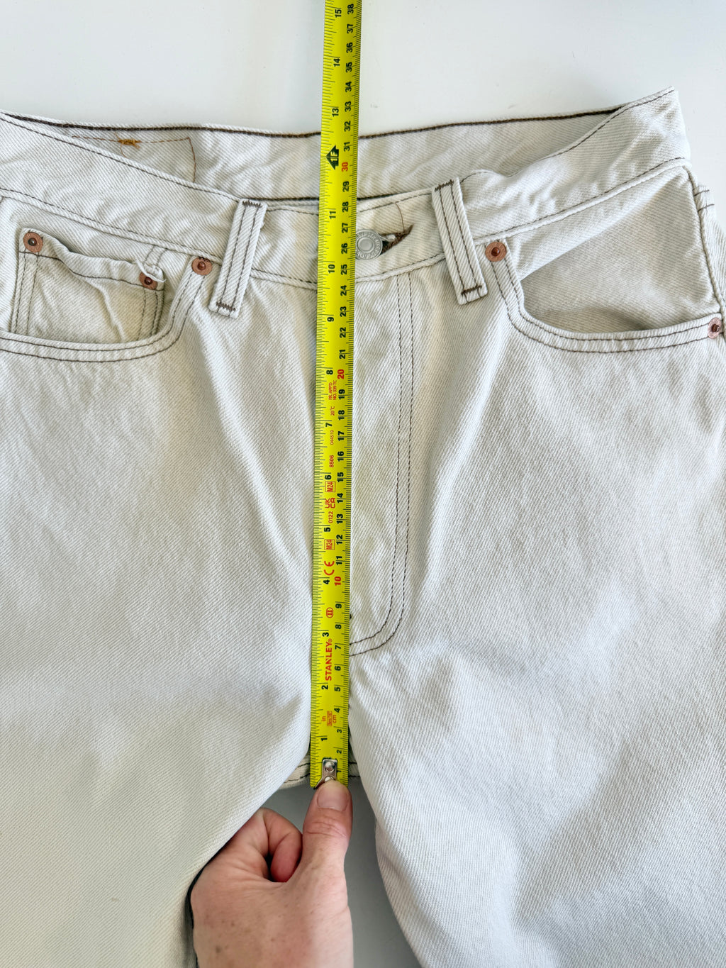 W27 L34 vintage Levis 501s 26/27” measured beige 501s 90s USA