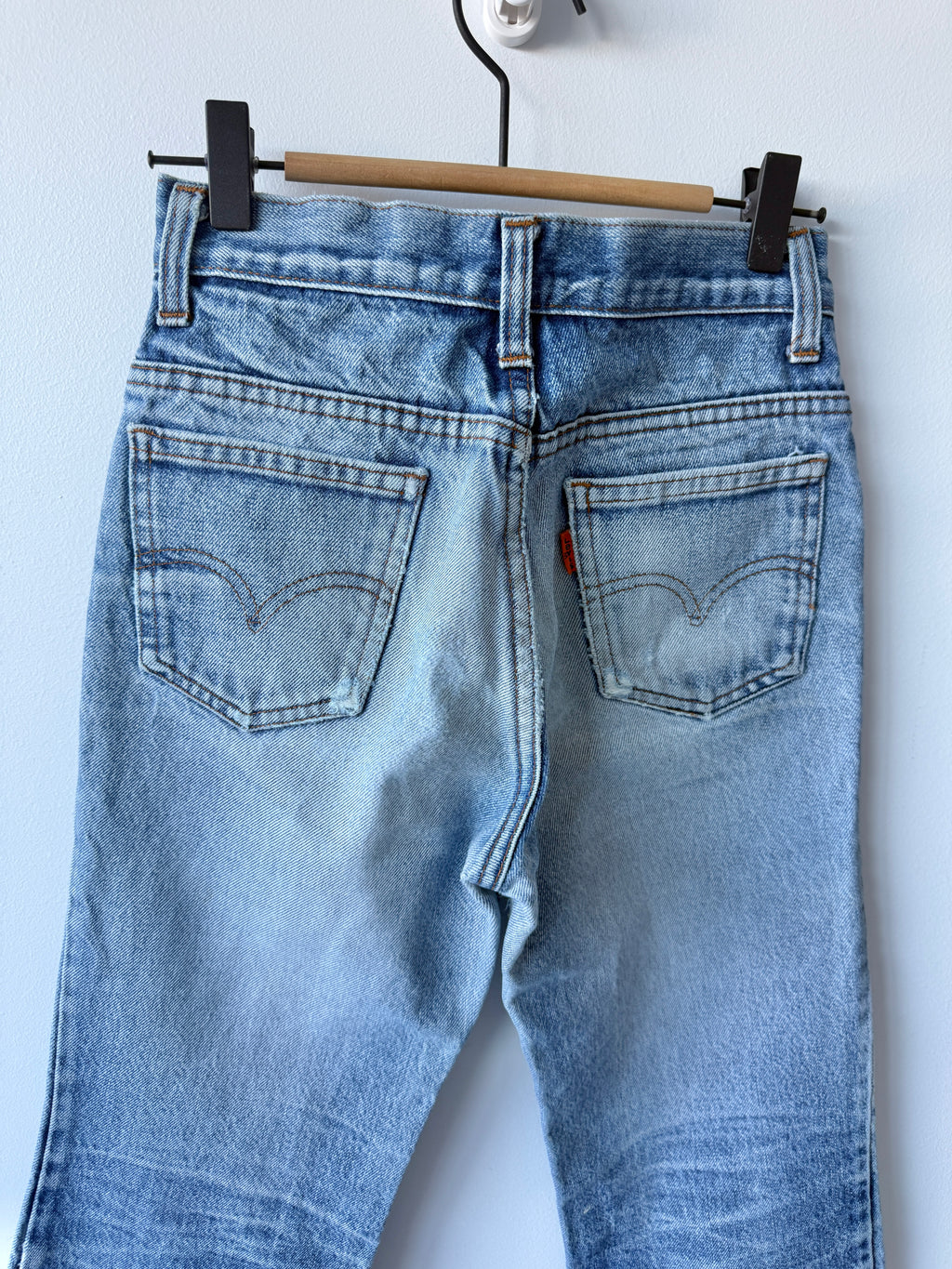 W24 L26 vintage Levis 24/25” measured whiskers denim medium faded blue 70s/80’s levi’s