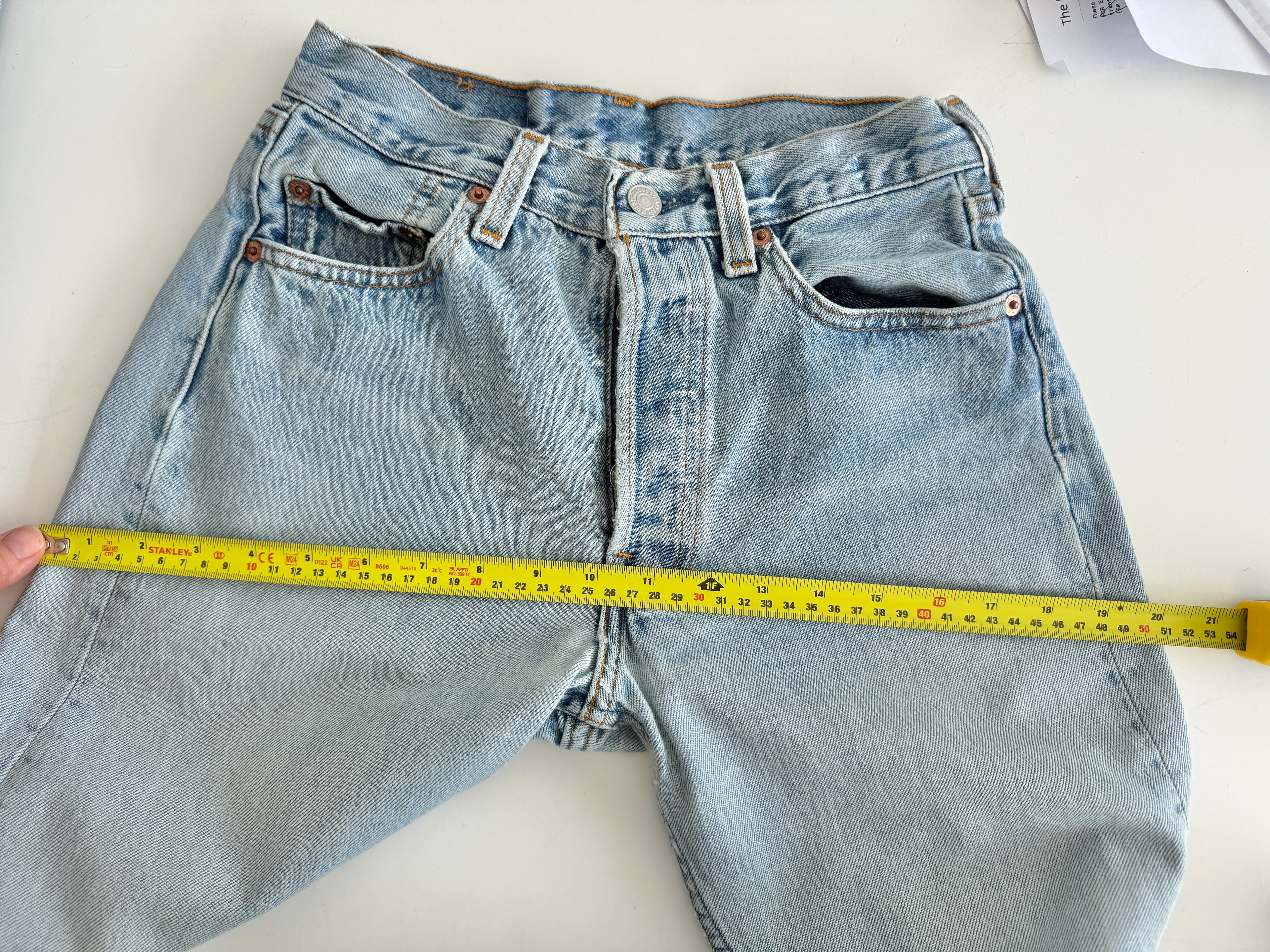 Soft W25 L29 vintage Levis 501 24/25” measured waist light blue 501s made in 90s USA