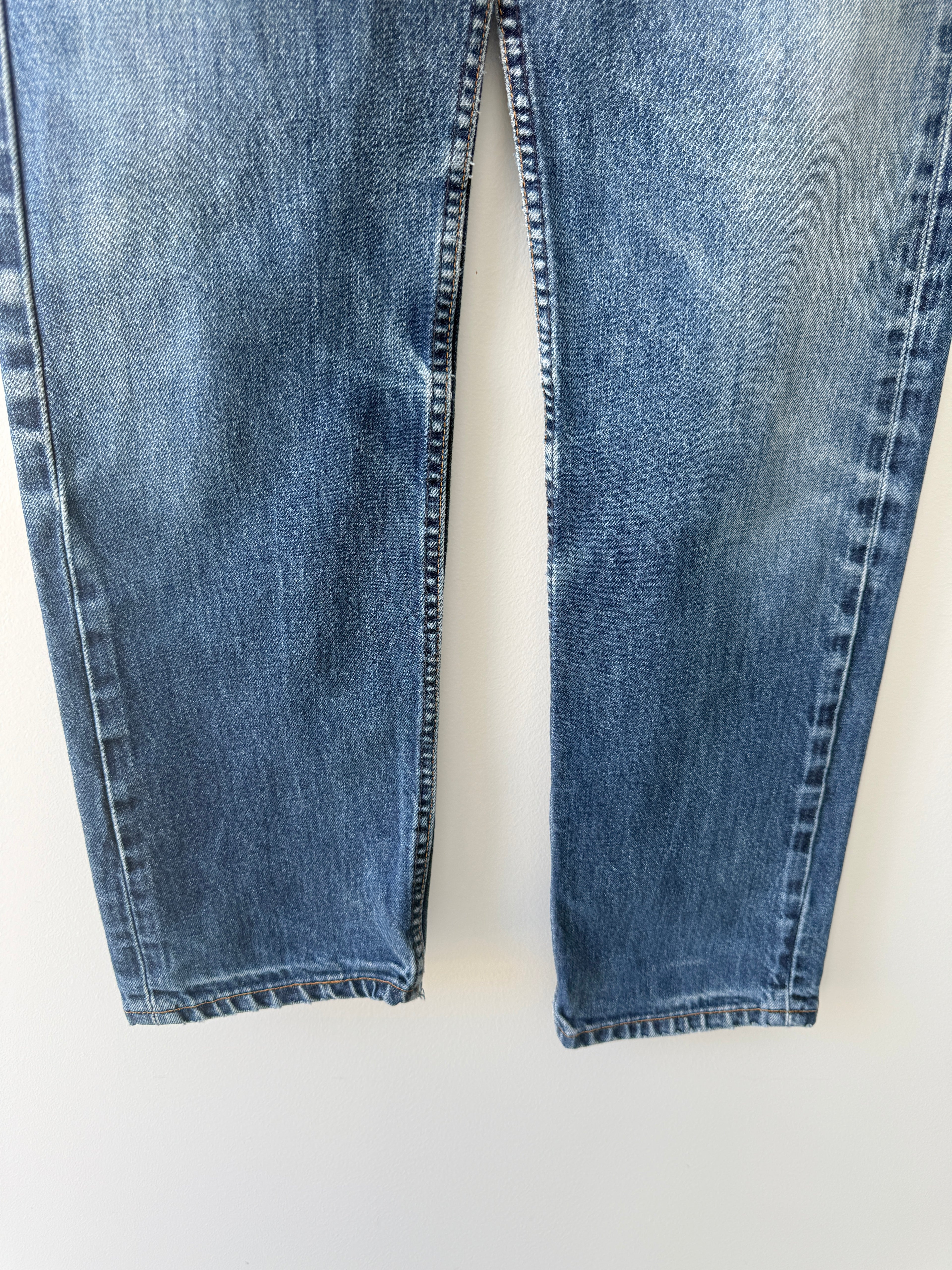 W27 L30 vintage Levis 501 26/27” measured waist dark faded blue 501s Y2K