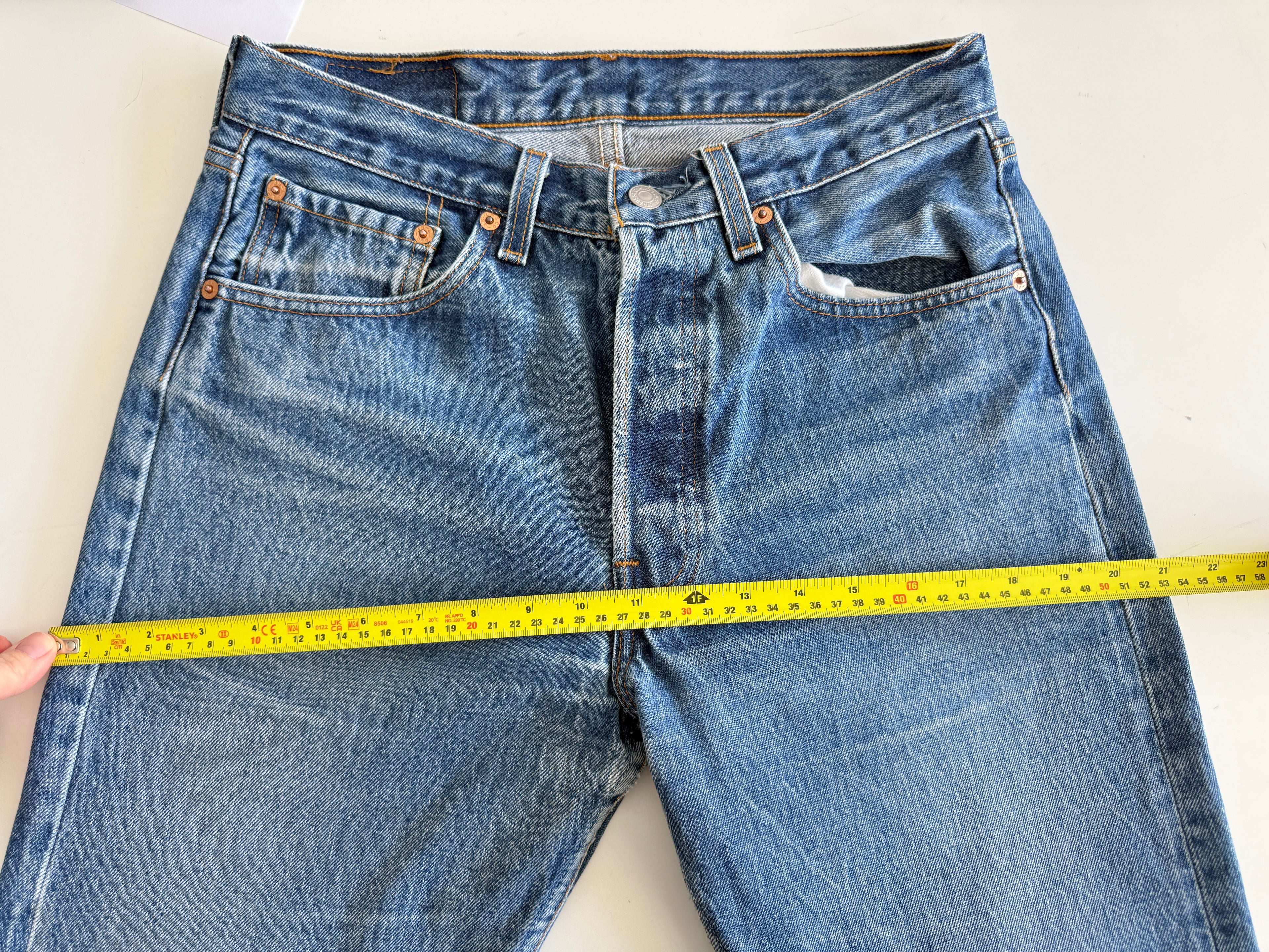 W29 L30 vintage Levis 501xx 28-29” measured dark faded blue 90s Levi’s 501s USA