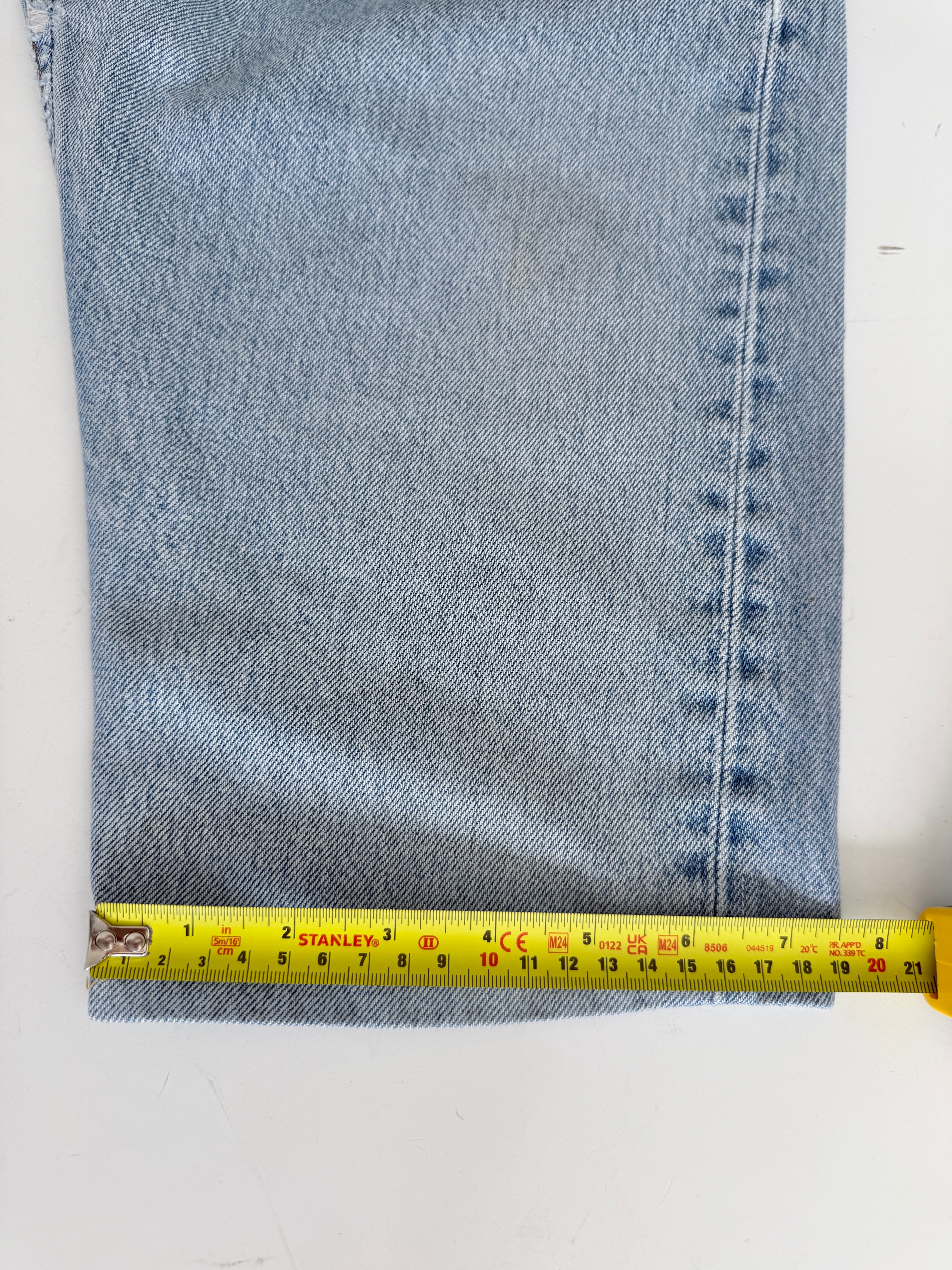 Soft shorts W25 L13 vintage Levis 501 24/25” measured waist light faded blue 501s amazing fade 90s denim