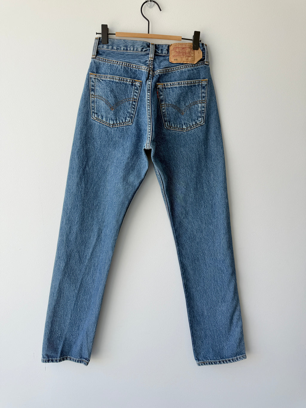 W26 L32 vintage Levis 501 25/26” measured waist dark blue 501s 90s -nl