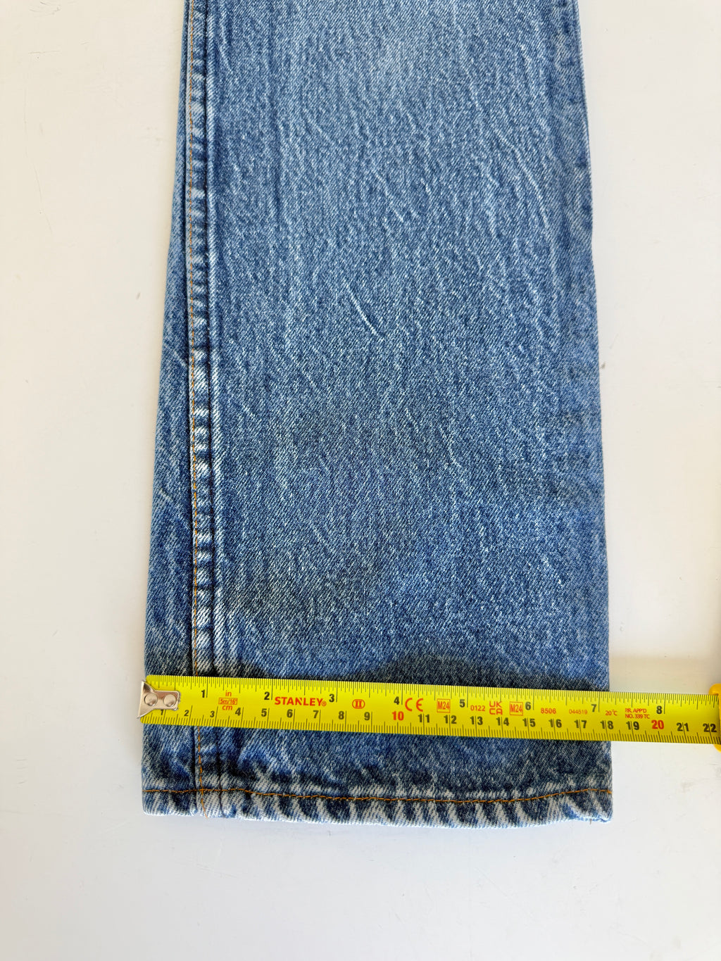 W23 L31 vintage Levis 701s 22/23” measured dark faded 701 80s USA