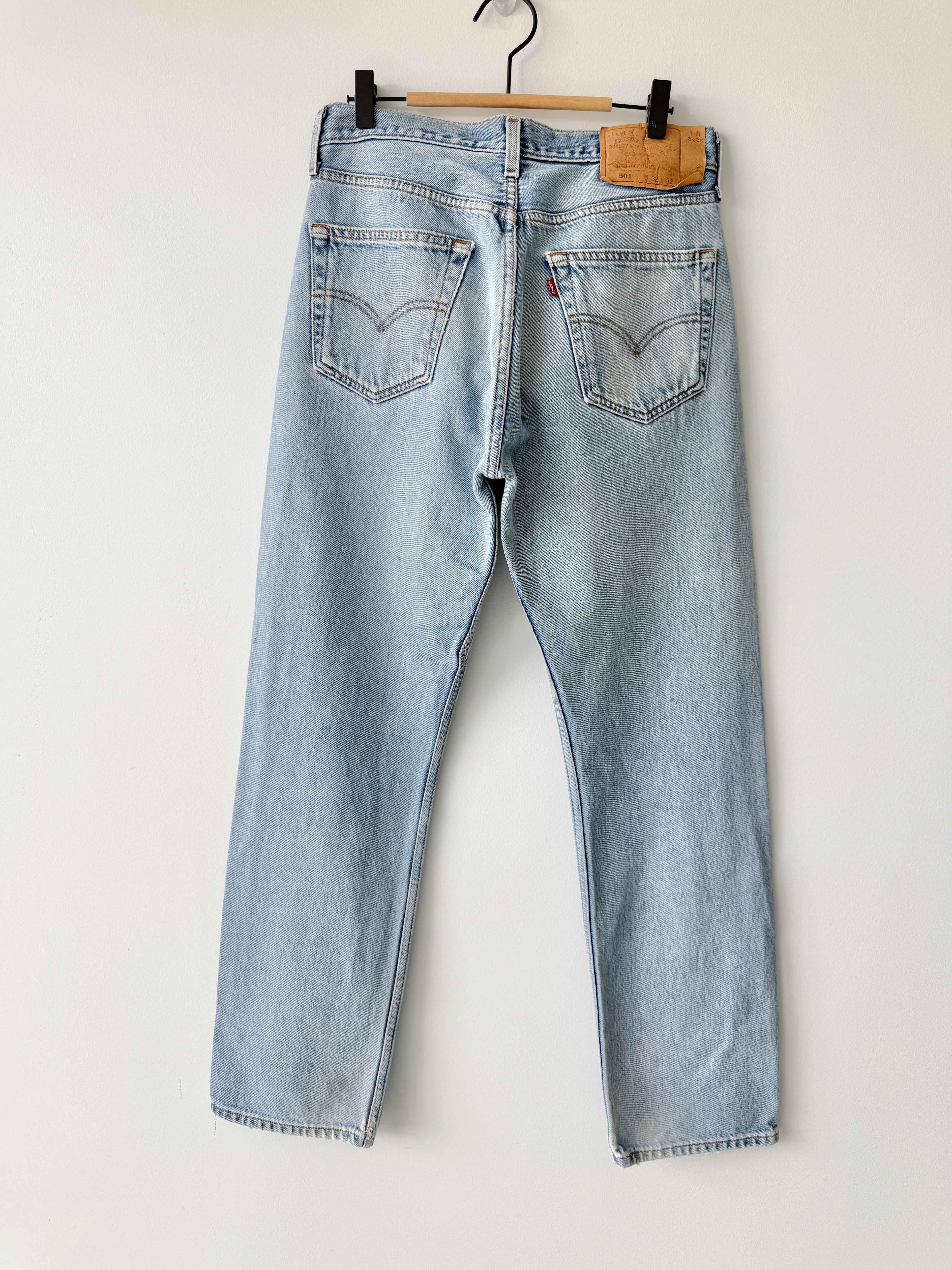 Soft W30 L31 vintage Levis 501 29/30” light blue faded Levi’s 501s Y2K