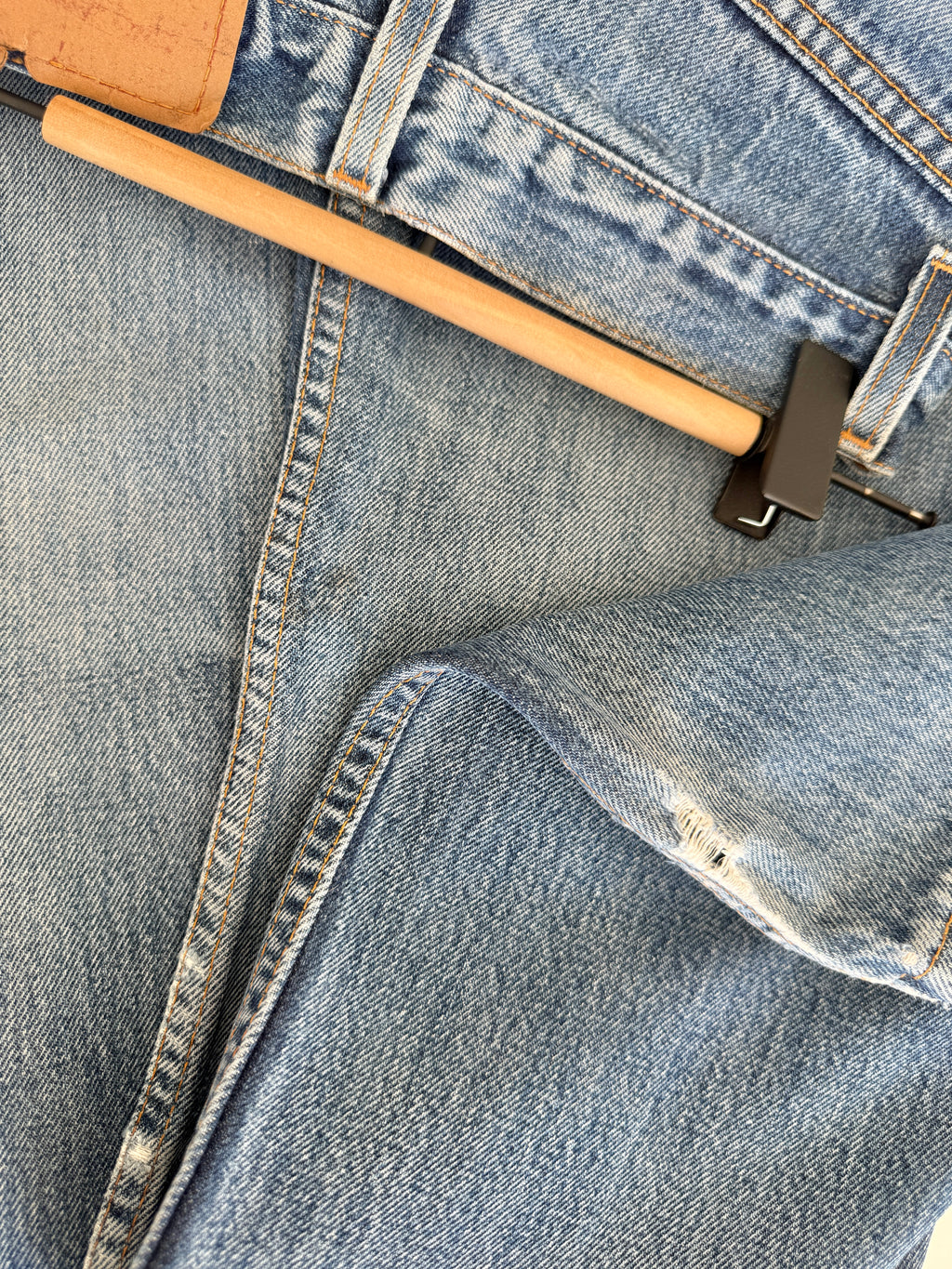 W24 L31 vintage Levis 517 24” measured waist dark faded blue USA 90s 517s
