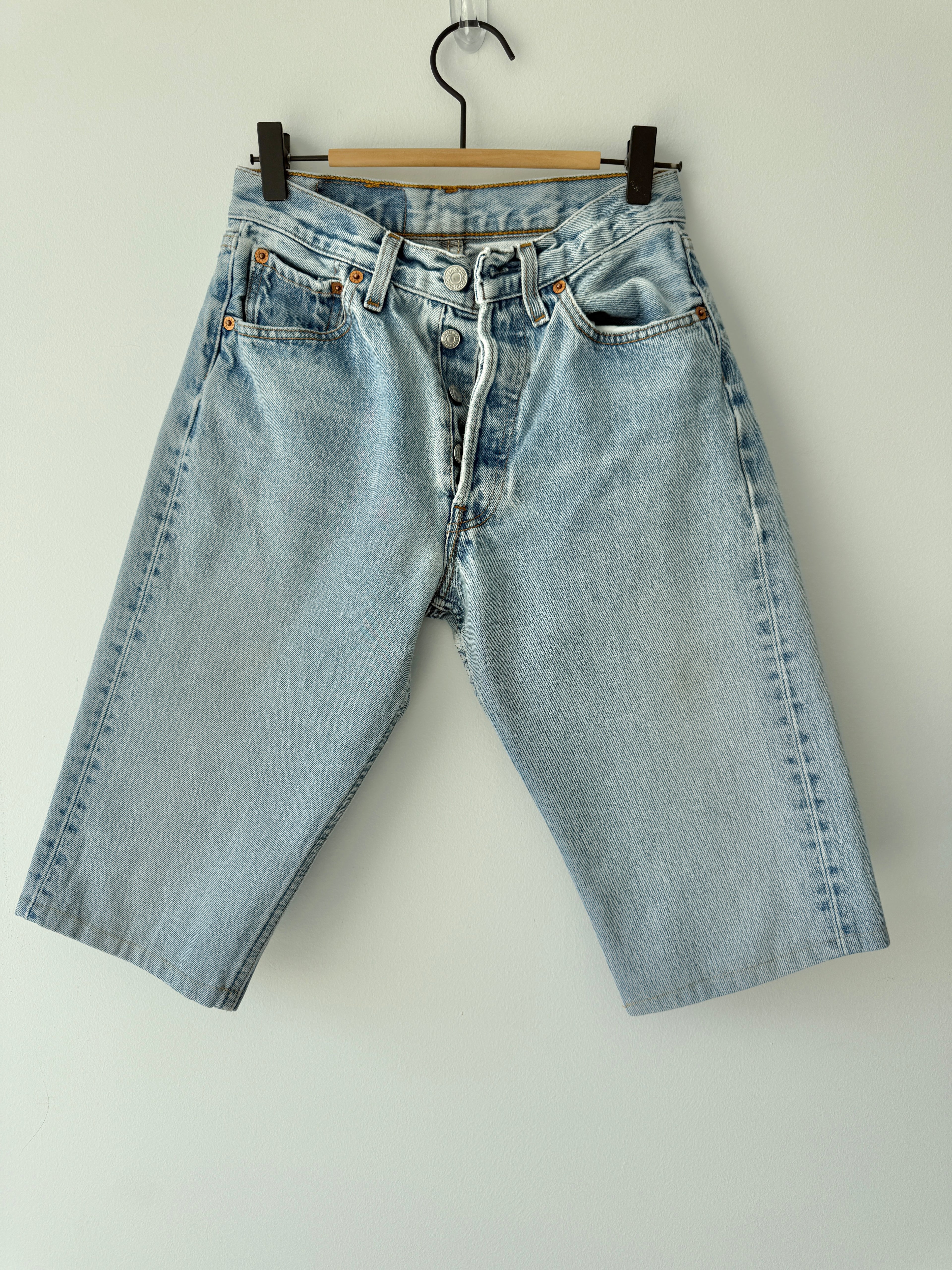Soft shorts W25 L13 vintage Levis 501 24/25” measured waist light faded blue 501s amazing fade 90s denim