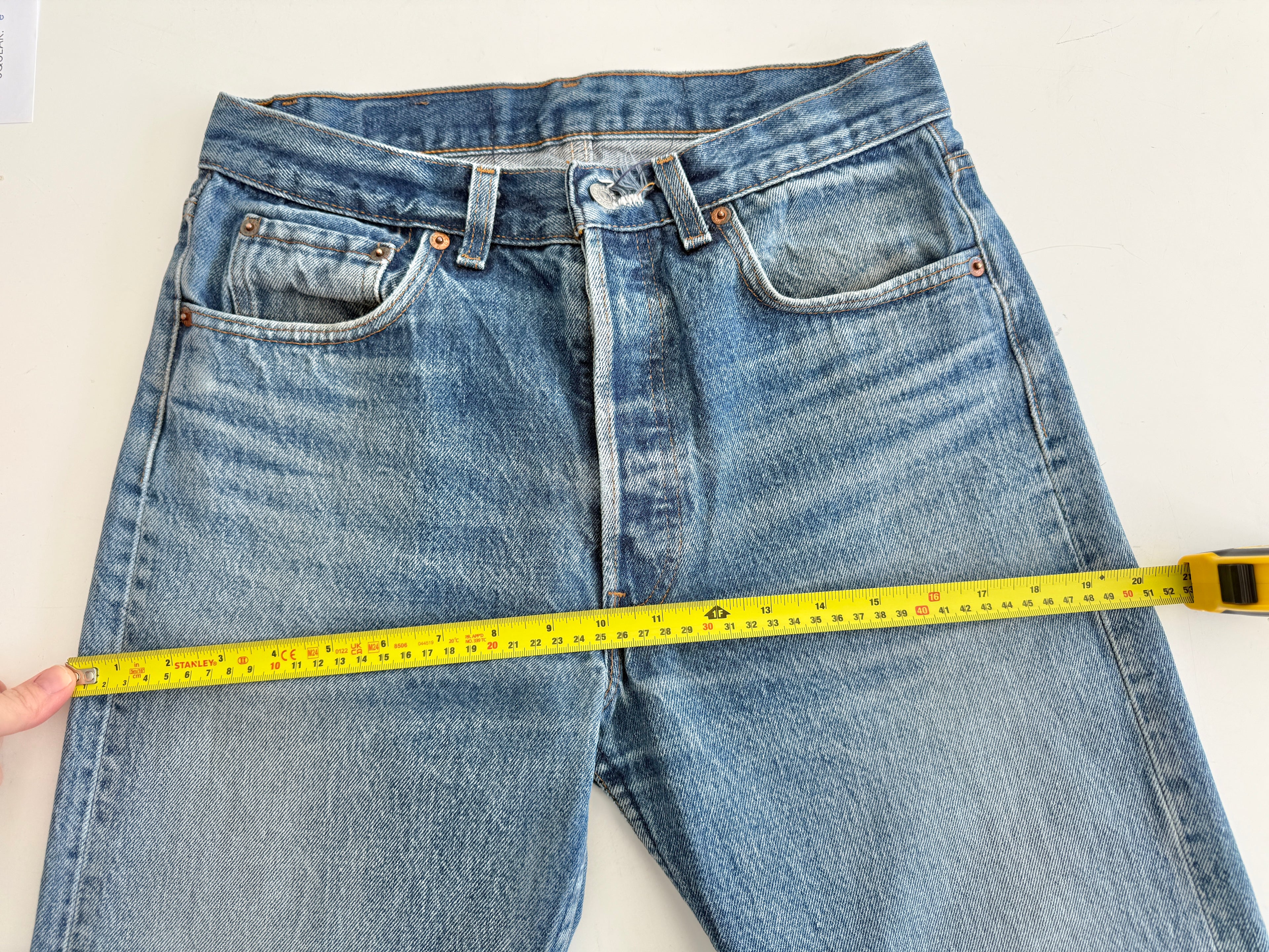 Soft W29 L30 vintage Levis 501s 28/29” measured dark fade whiskers blue denim Levi’s 501s 80s USA