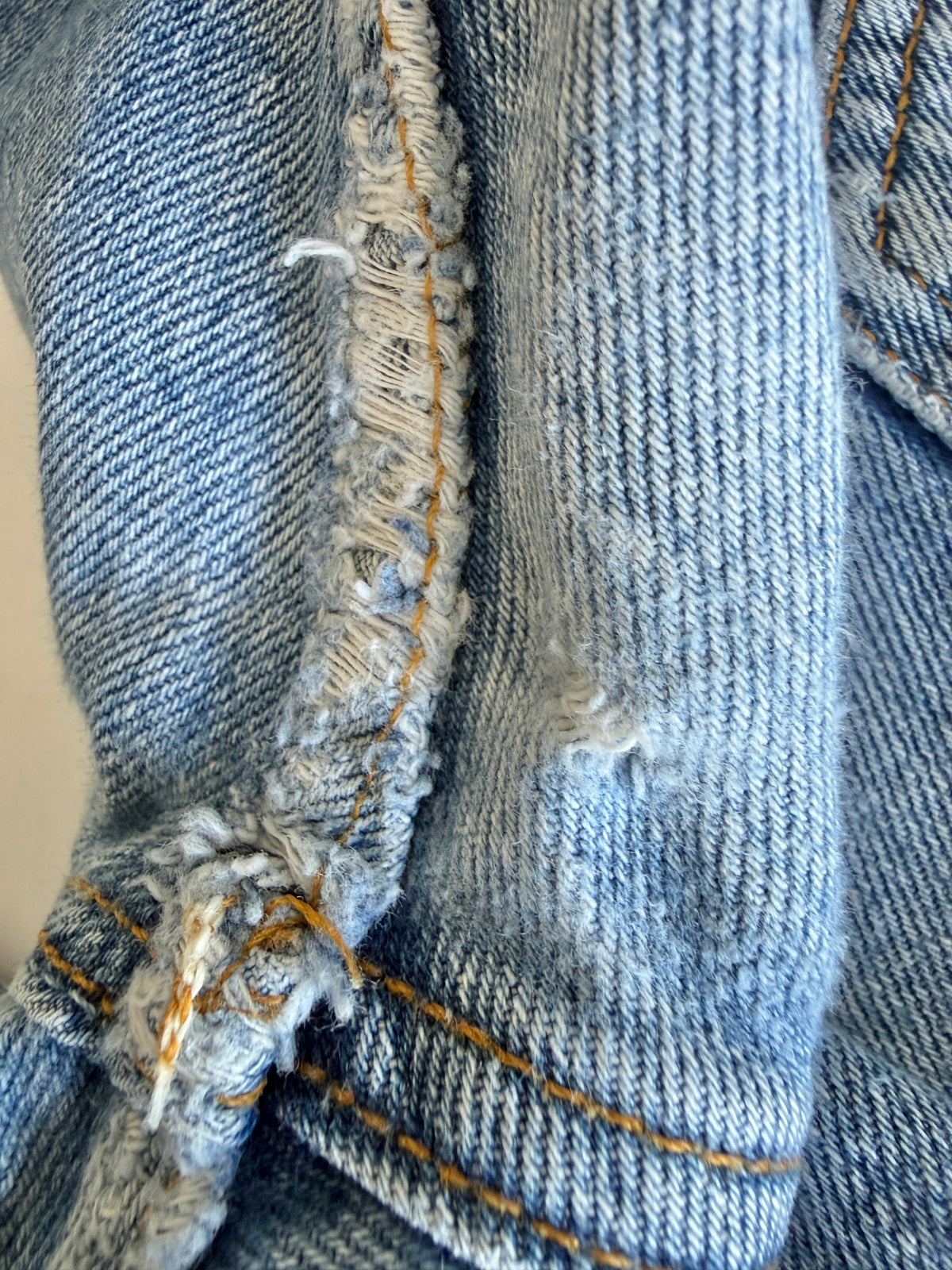 W31 L30 vintage Levis 501xx 31” measured fade whiskers USA 501s 90s