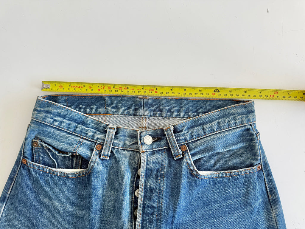 Soft W29 L36 vintage Levis 501 28-29” measured selvedge red line USA dark faded blue made in 80s