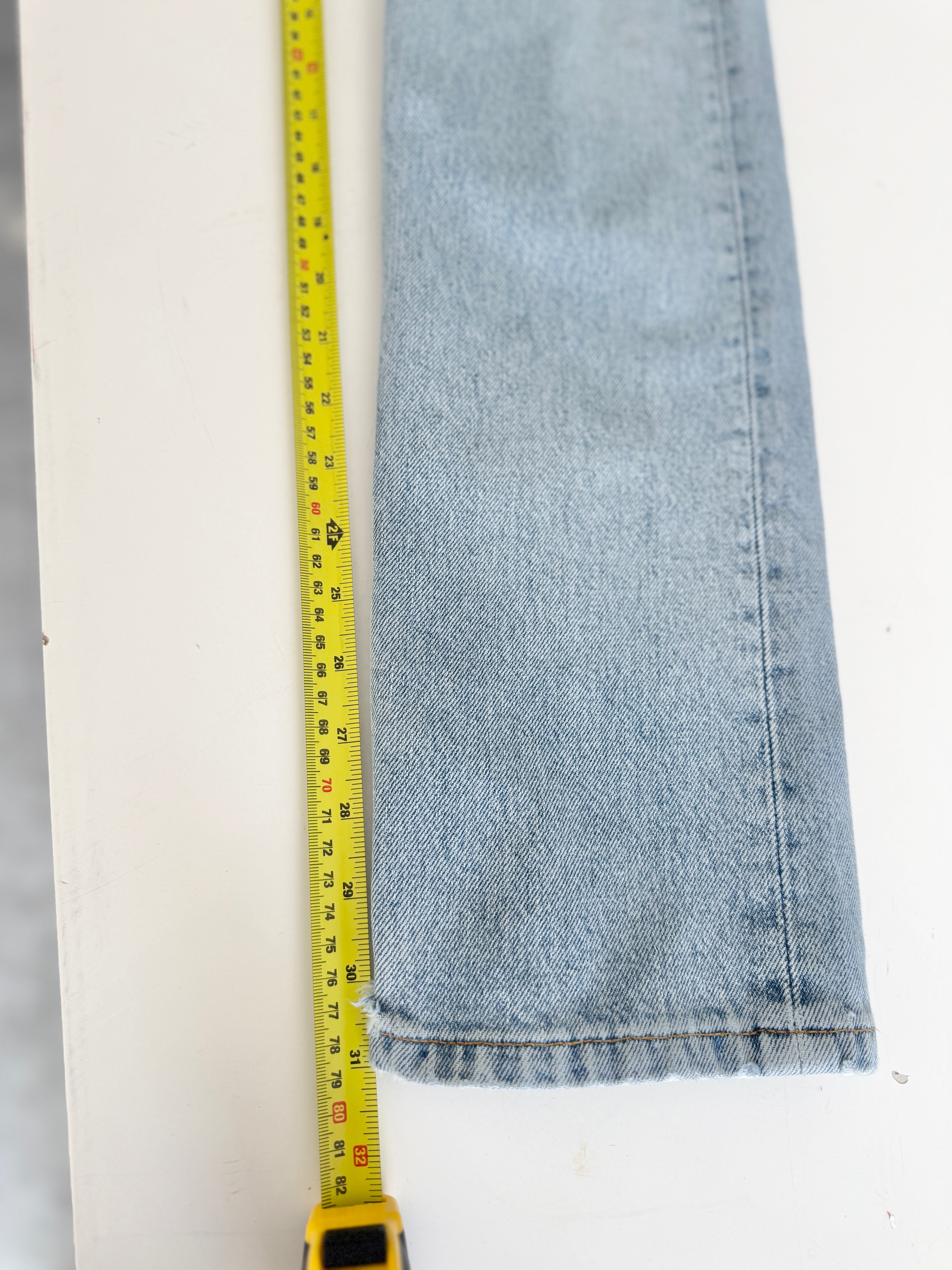 W23 L30 vintage Levis 501 22-23”measured light blue 90s USA 501s