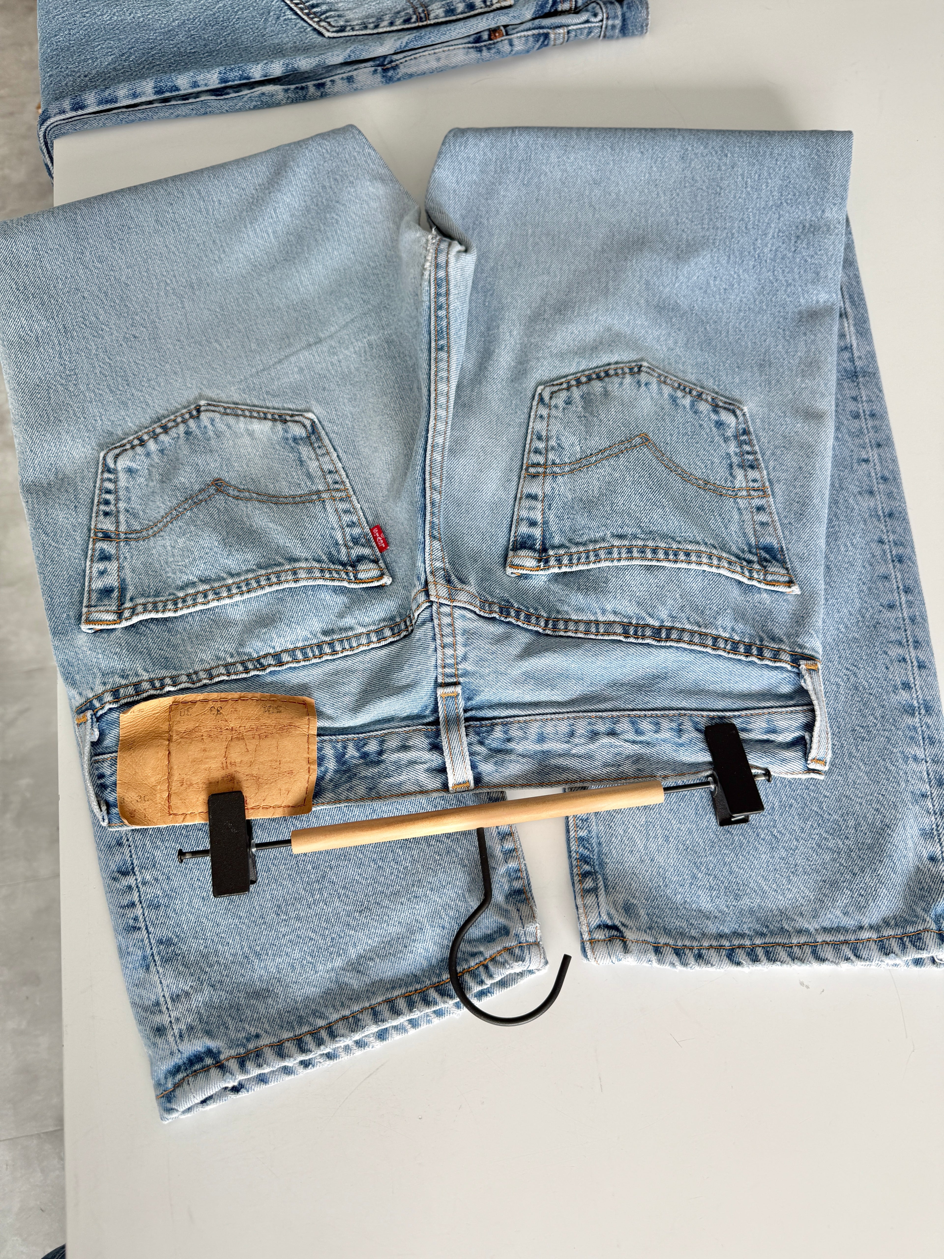 W30 L29 vintage Levis 501 29/30” measured waist light blue 501s made in USA 90s