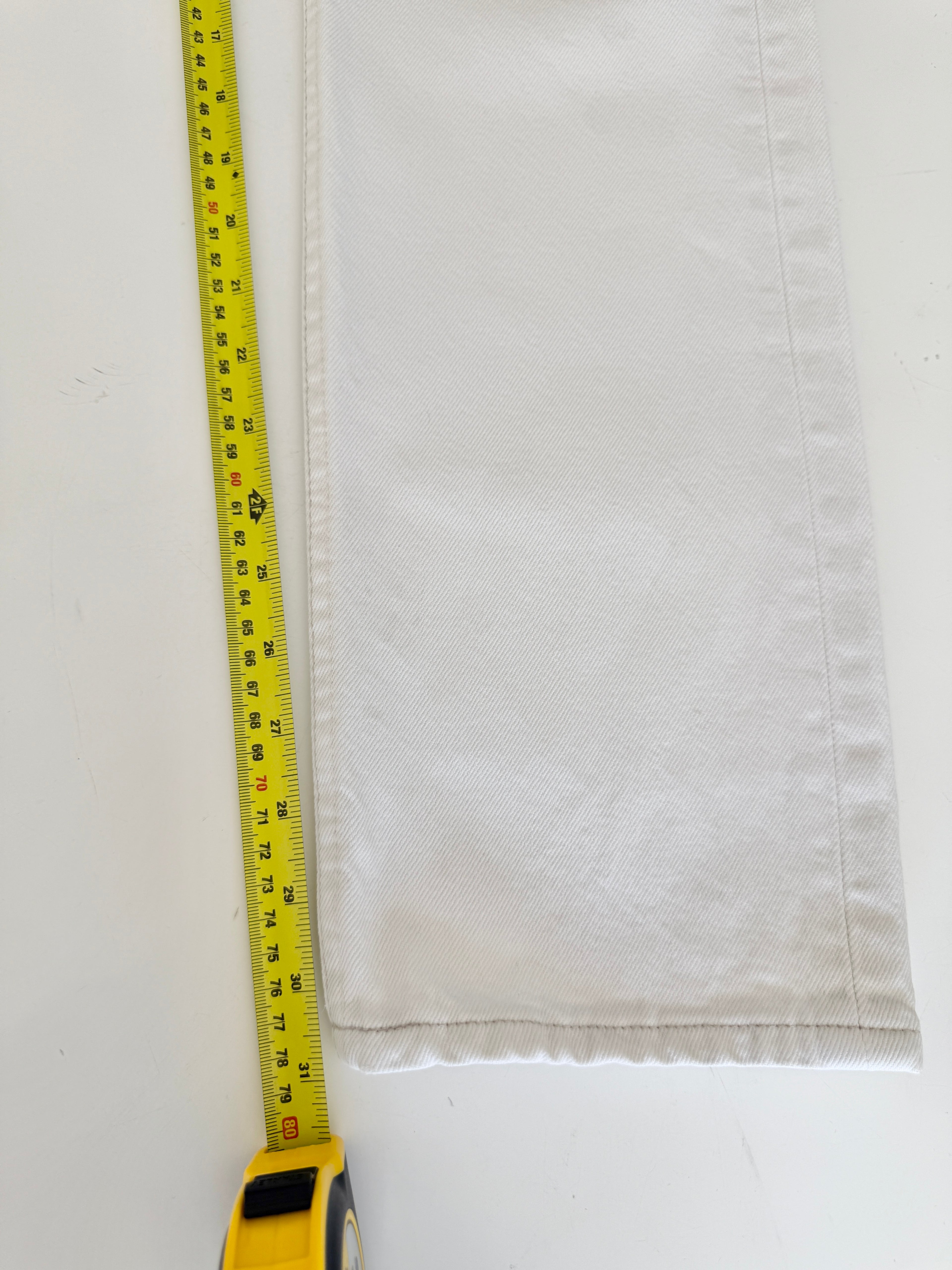 W25 L31 vintage Levis 501 25” measured waist white Y2K 501s