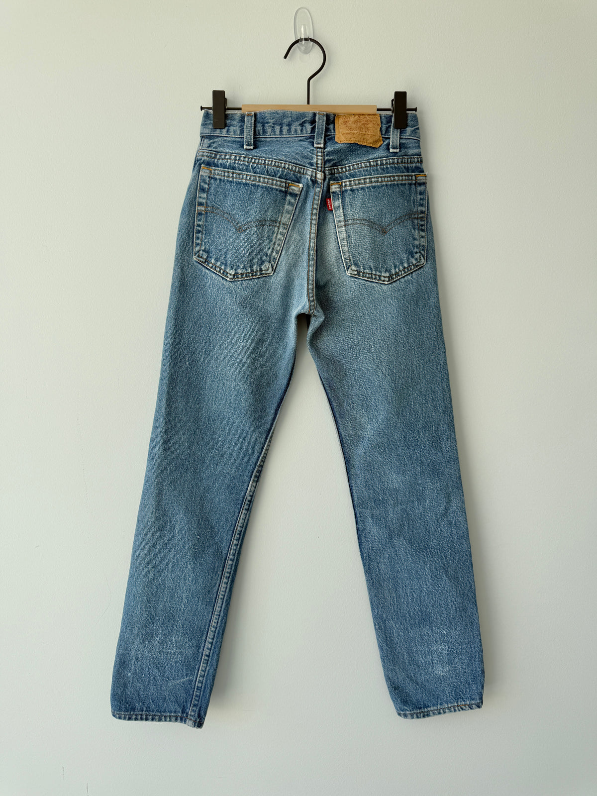 W23 L26 vintage Levis 701s 22/23” measured dark blue 701s 80s USA