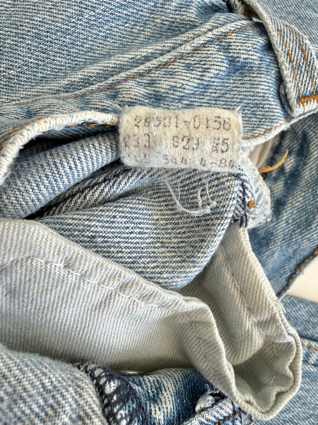 W23 L31 vintage Levis 26501s 22/23” measured light blue 26501s 80s 1984 USA