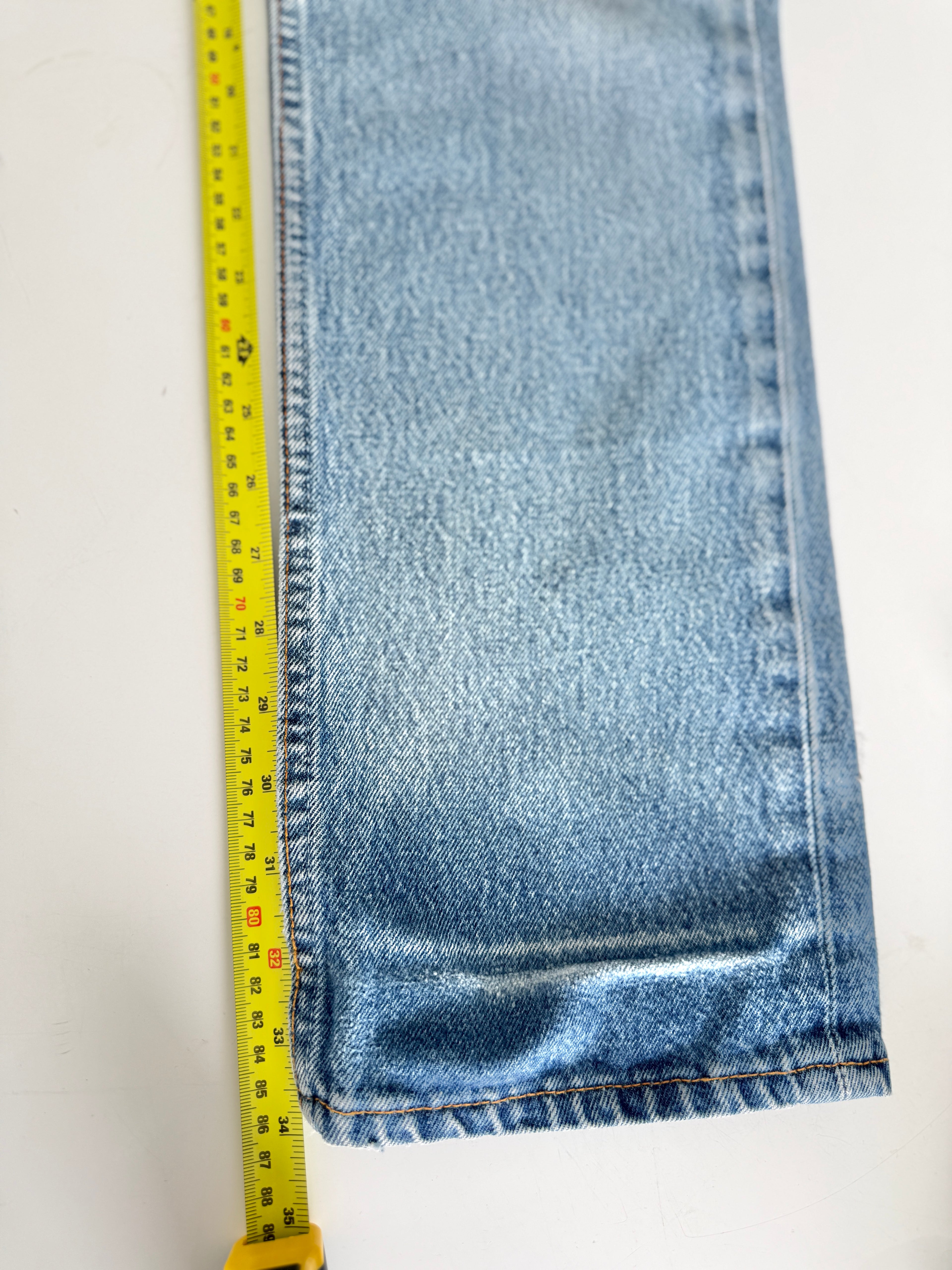 Soft W29 L34 vintage Levis 501 28/29” measured unique faded blue denim 90s USA Levi’s 501s