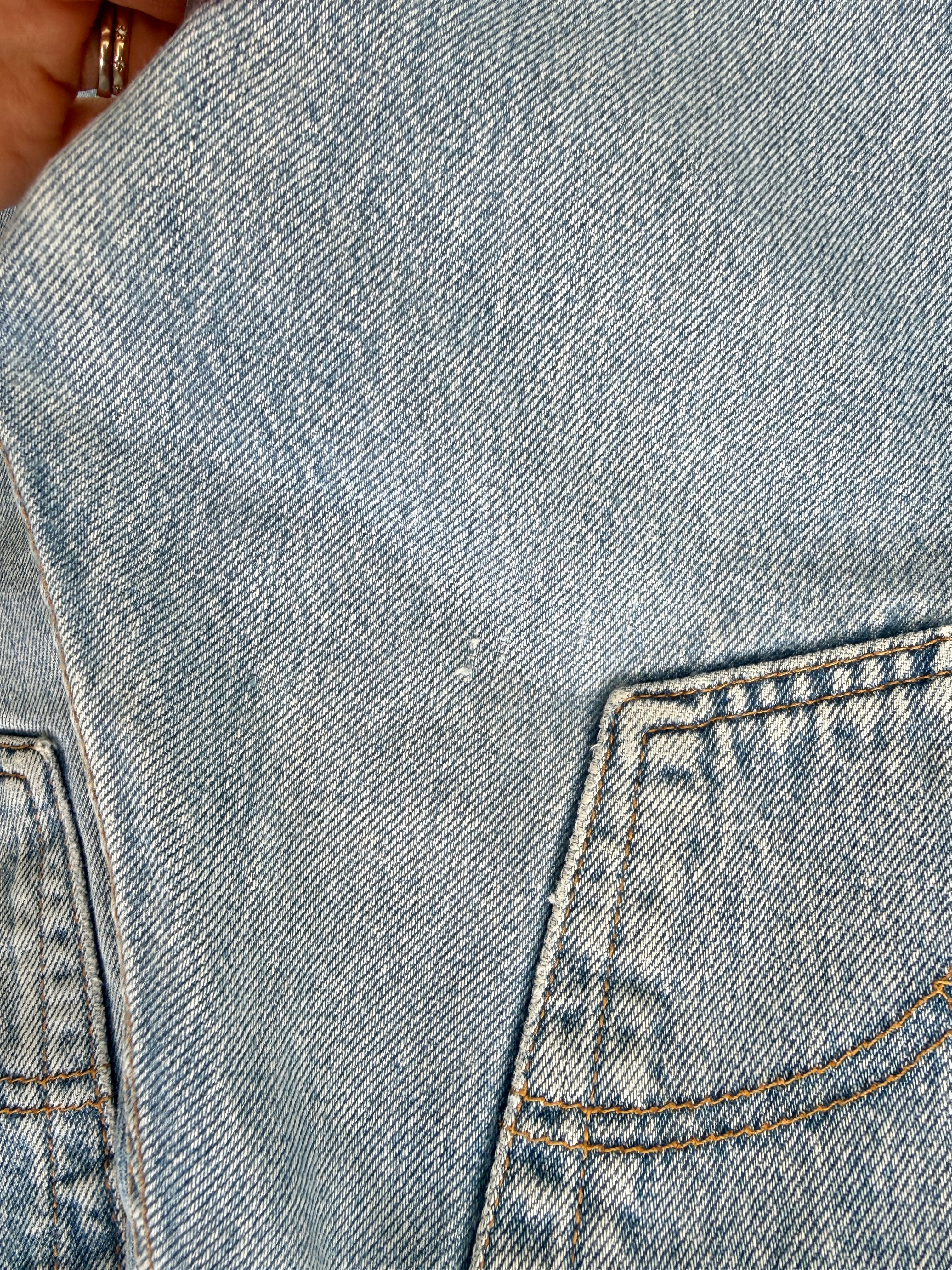 W28 L30 vintage Levis 501s 27/28” medium blue denim Levi’s 501s Y2K