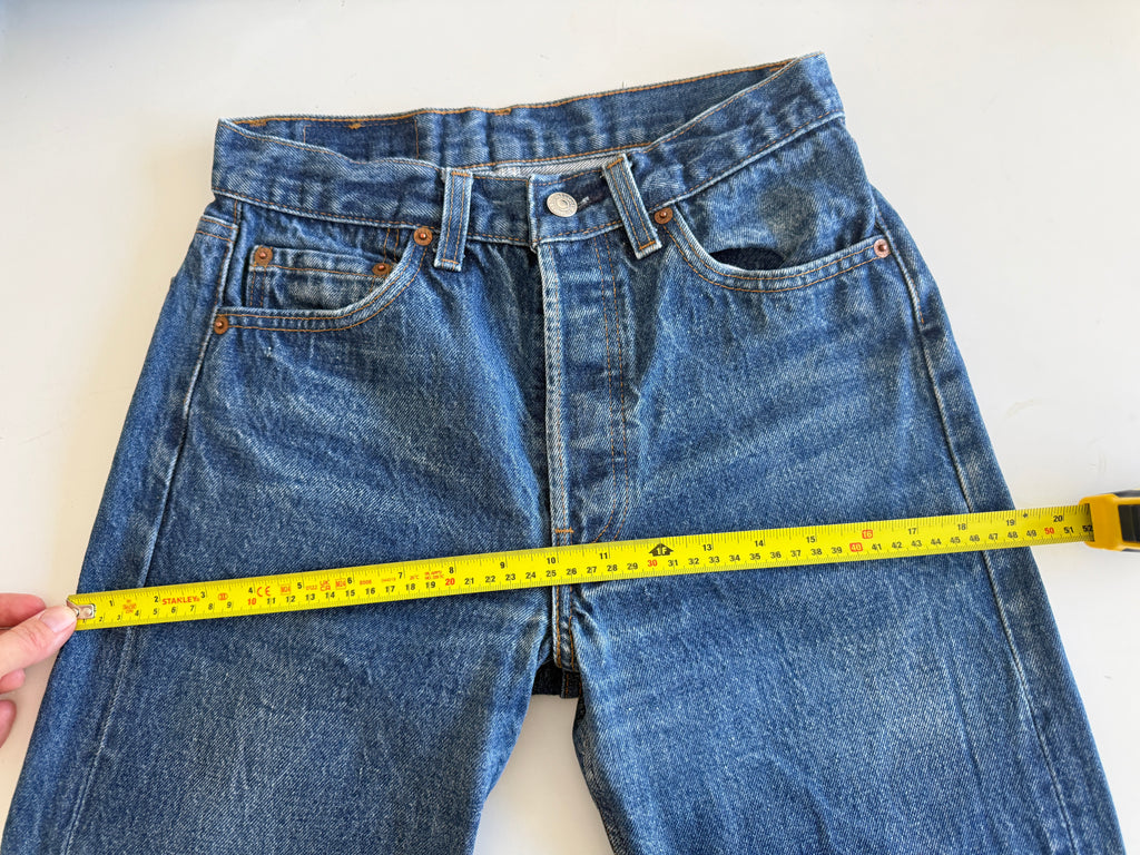 W26 L27 vintage Levis 501 25/26” measured raw blue 80s USA 501s slim hips
