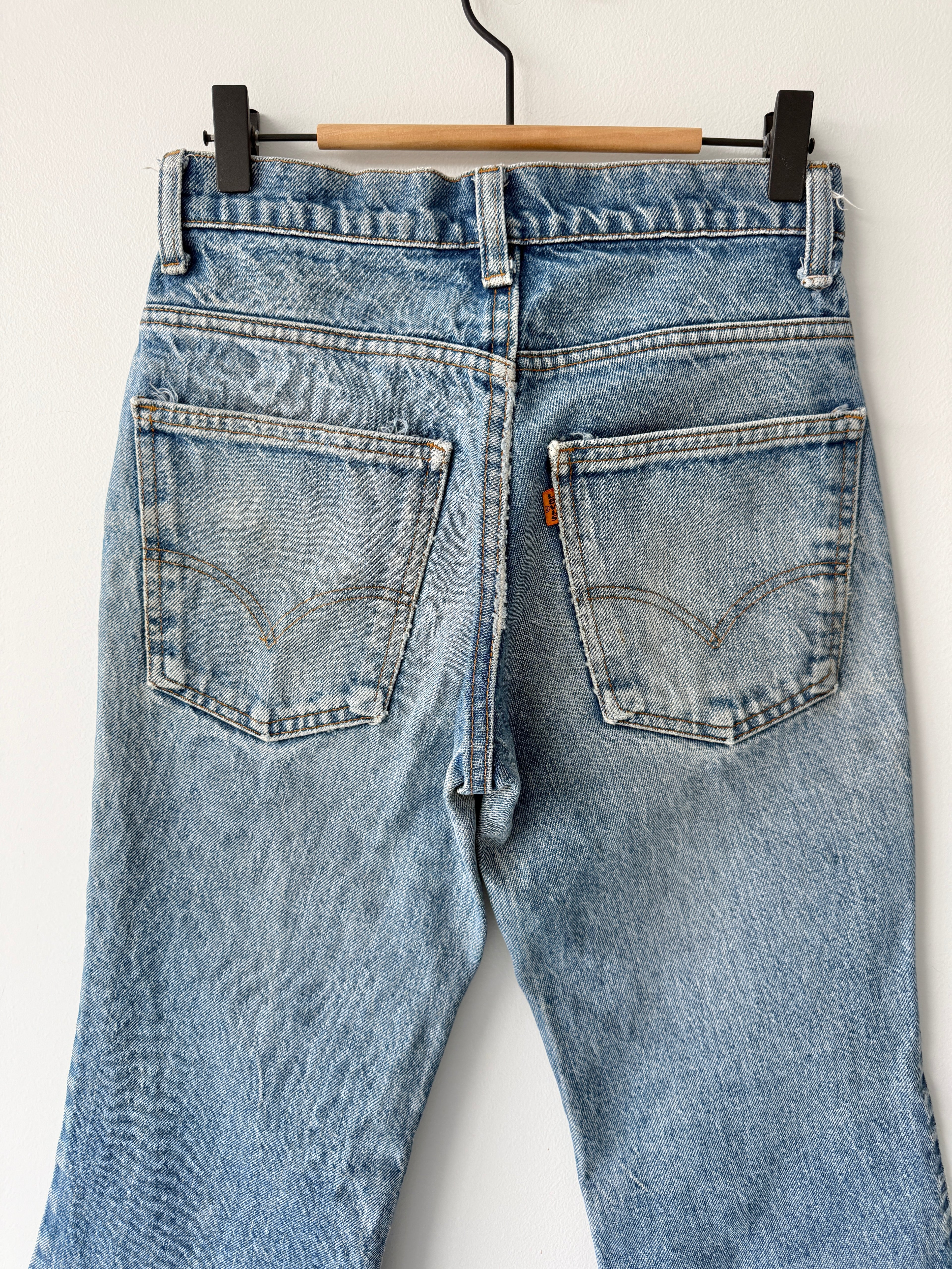 W26 L29 vintage Levis 684 26” measured waist faded blue 684s USA 70s